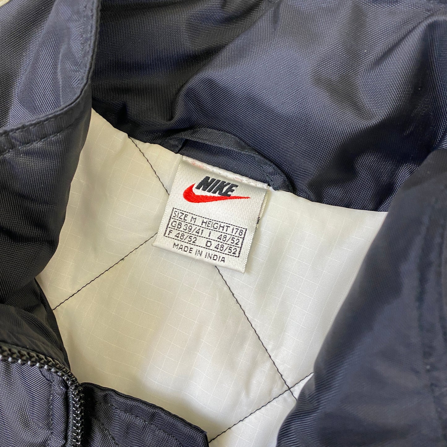 Nike RARE embroidered jacket (L)