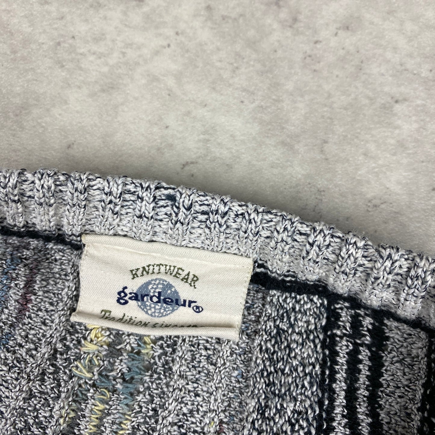 VTG knit sweater (L-XL)