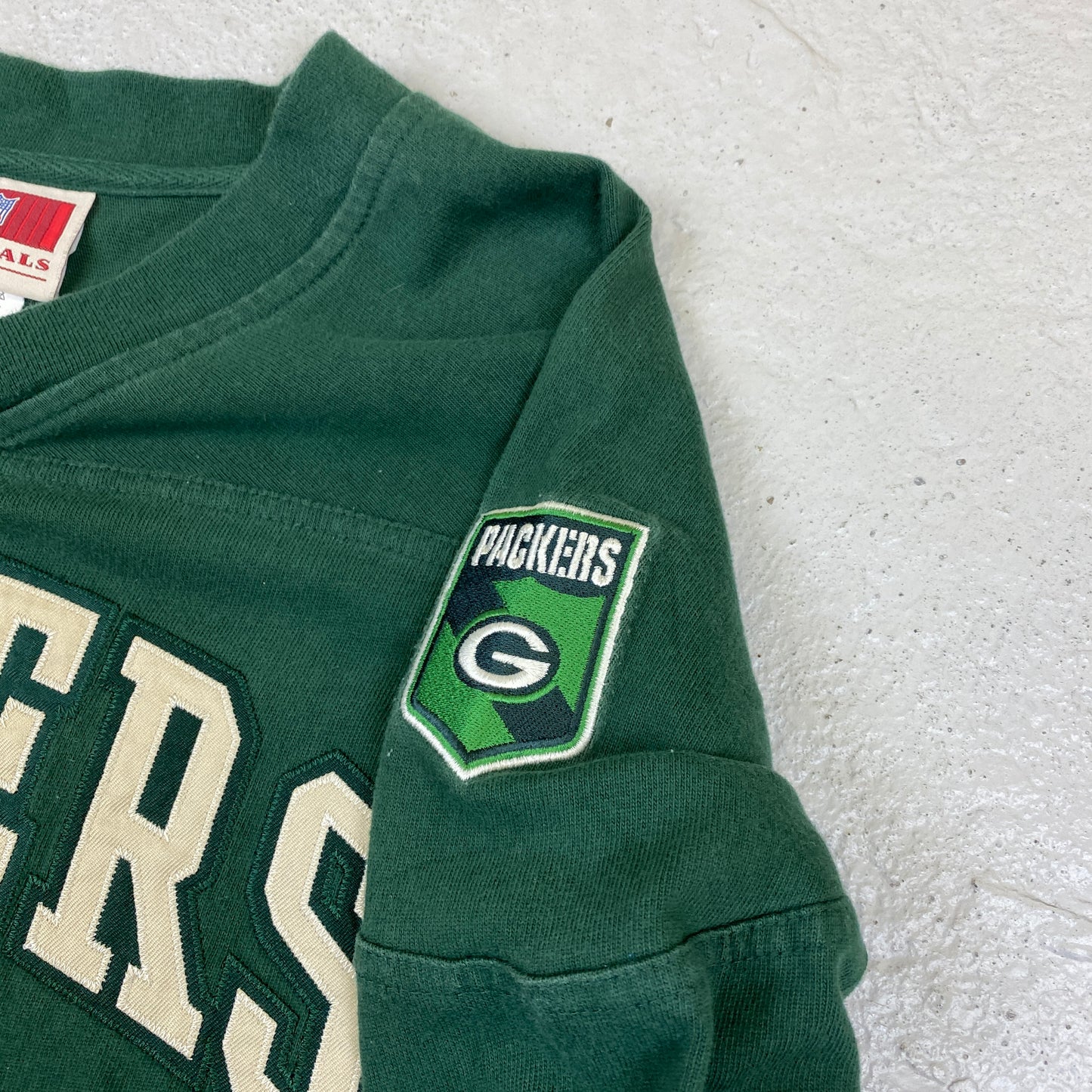 Green Bay Packers RARE embroidered v-neck sweater (XL)