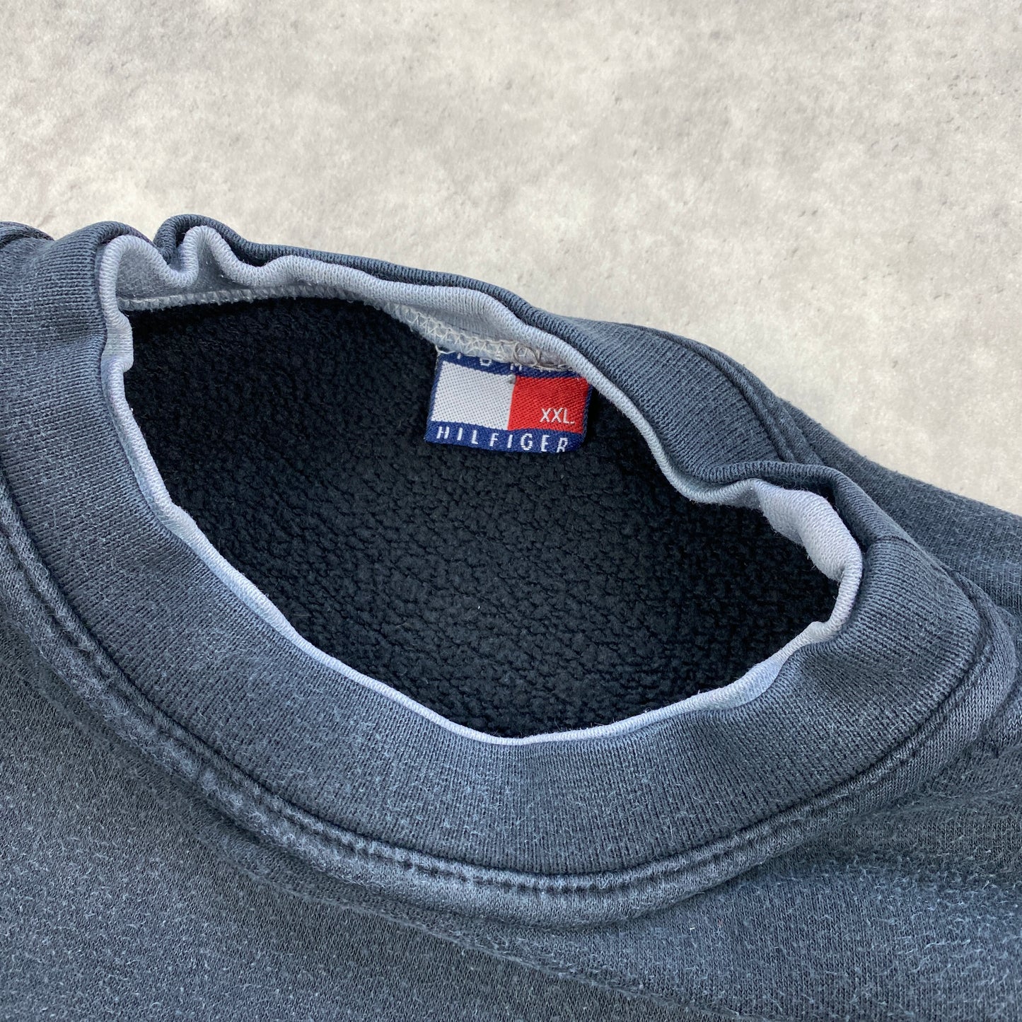 Tommy Hilfiger RARE heavyweight sweater (M)