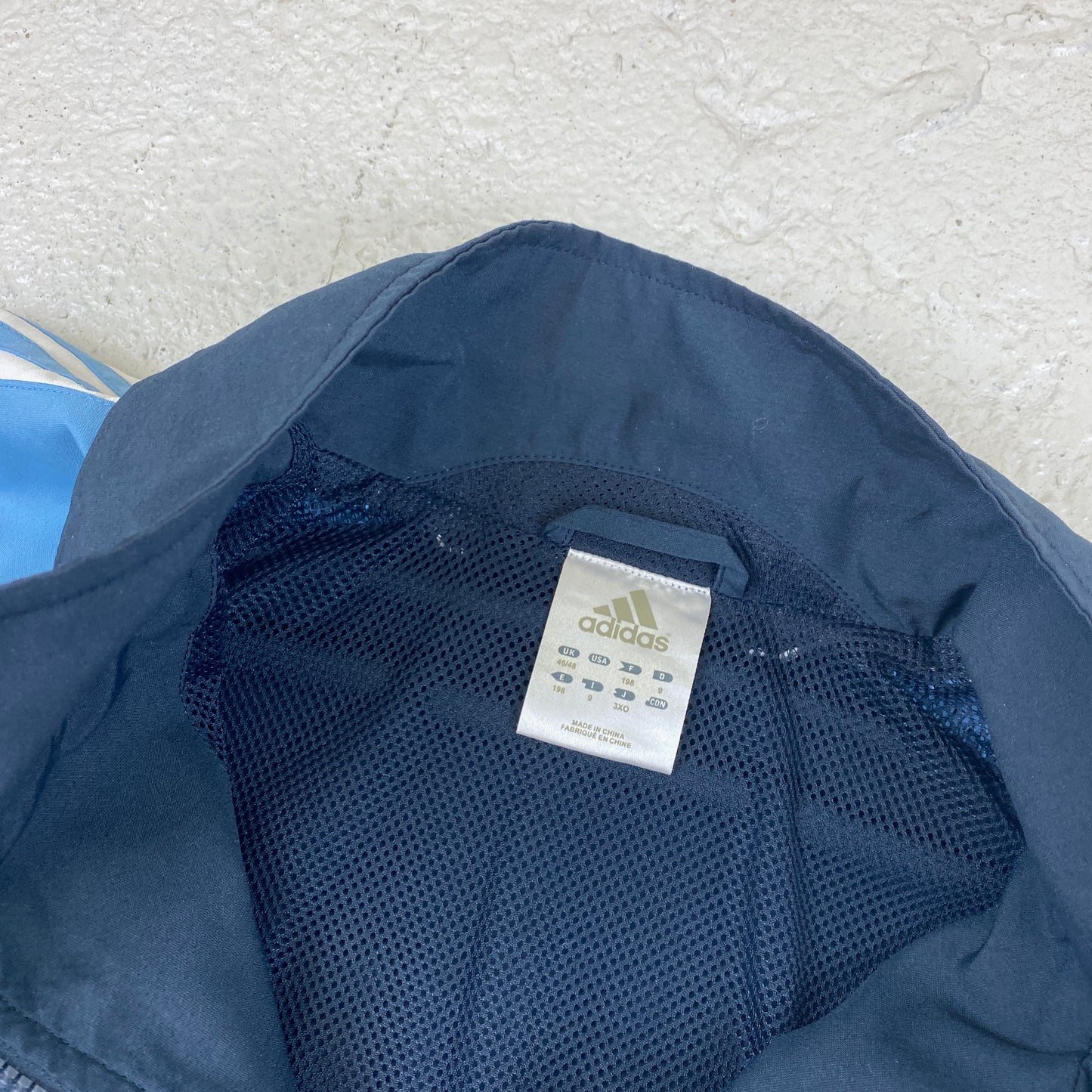 Adidas track jacket (L-XL)
