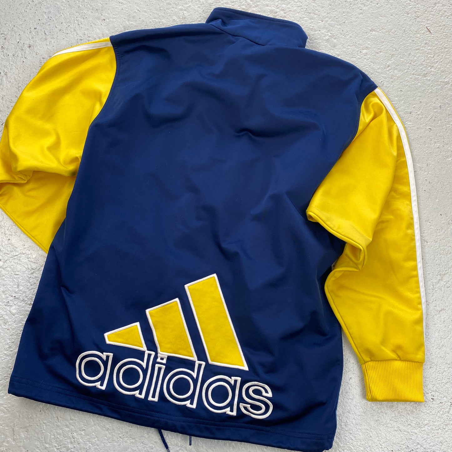 Adidas zip jacket (M-L)