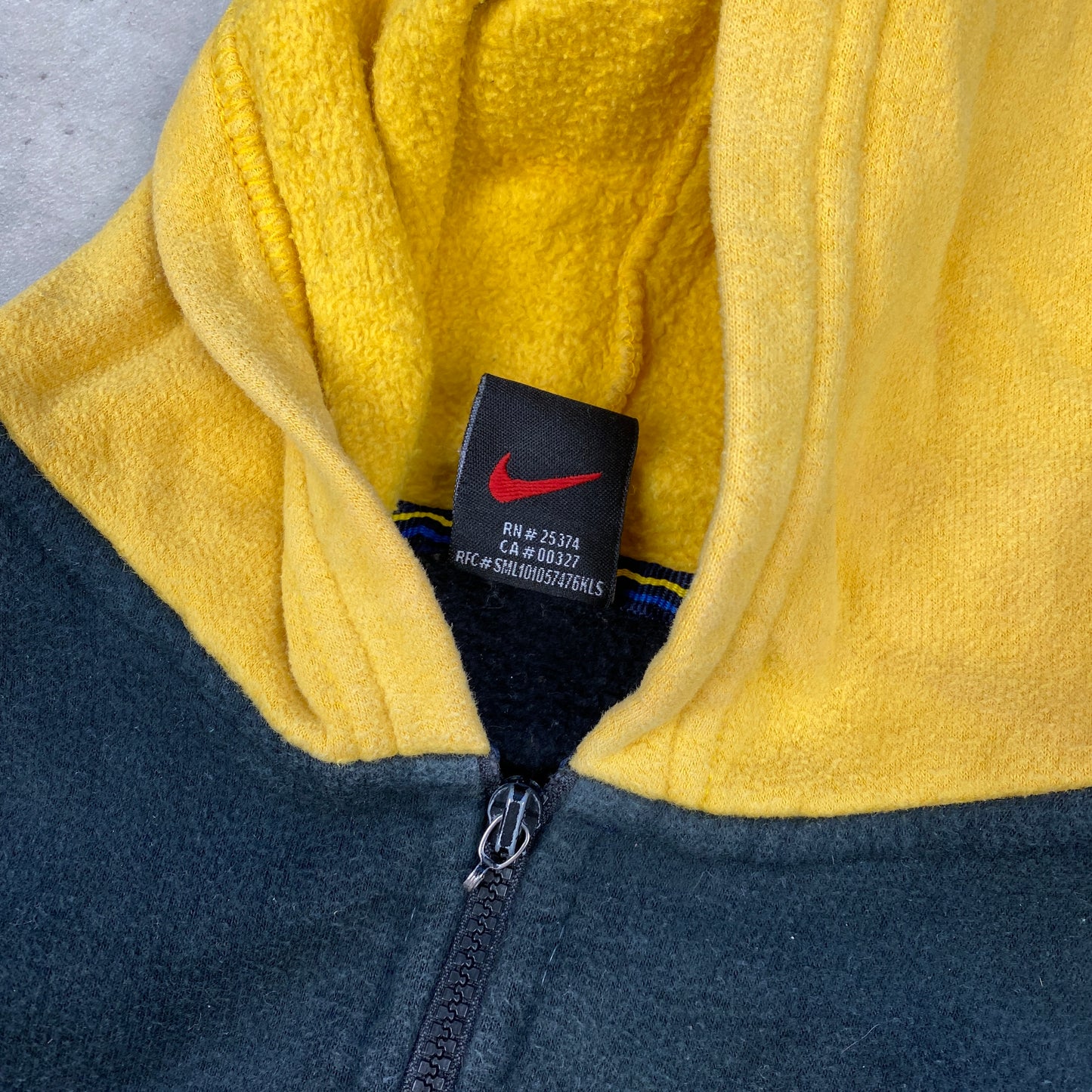 Nike RARE zip hoodie (XS-S)