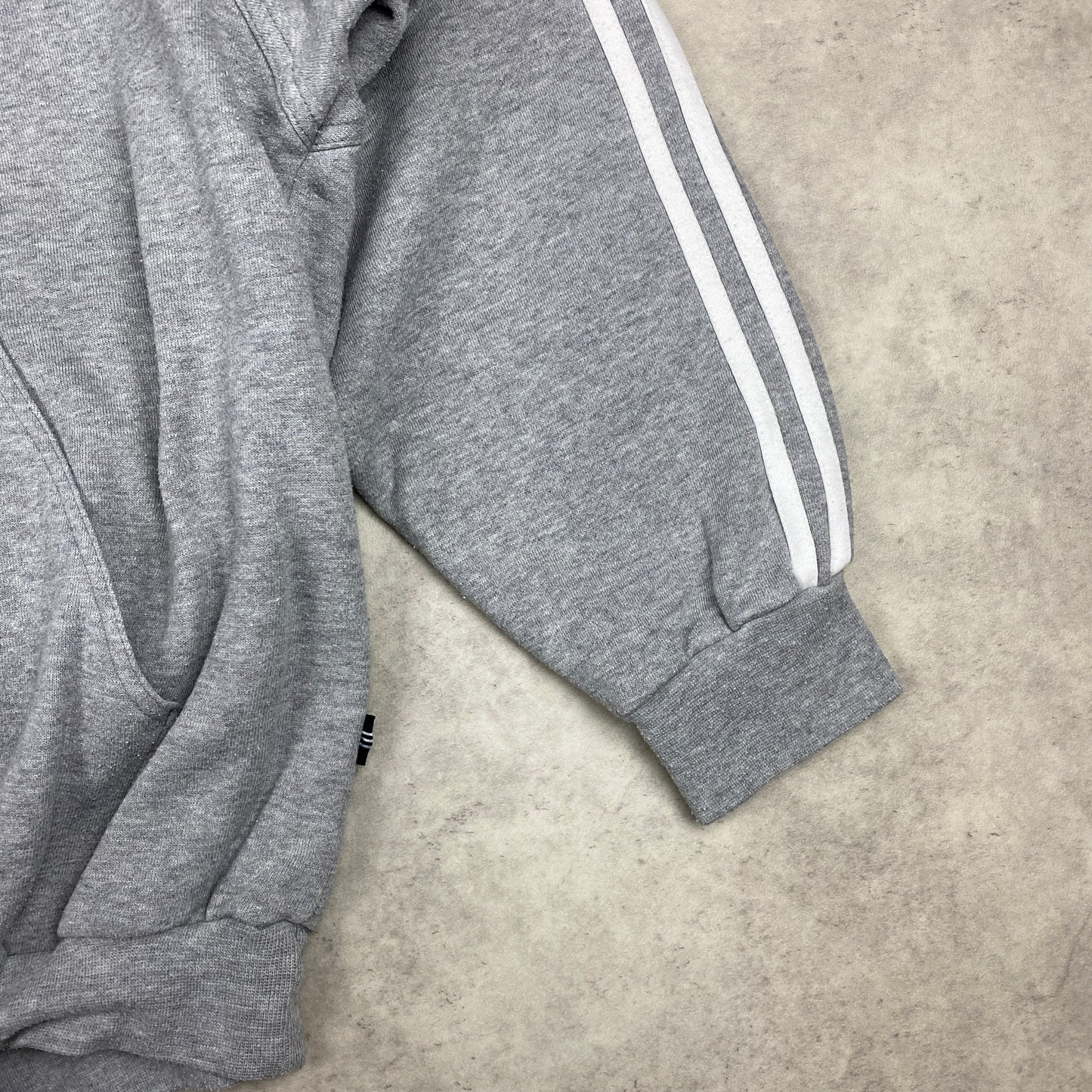 Adidas heavyweight hoodie (L)