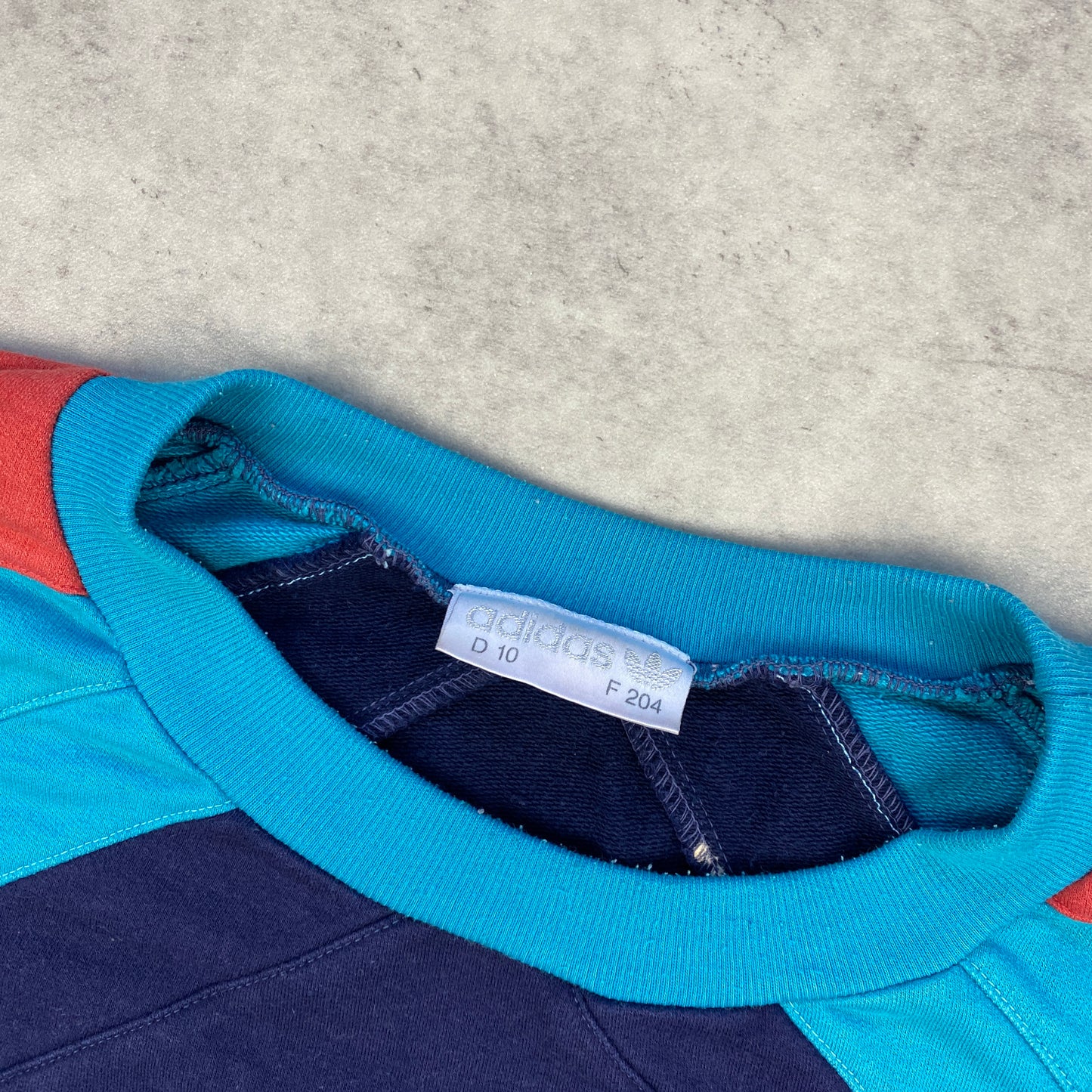 Adidas RARE heavyweight sweater (L-XL)