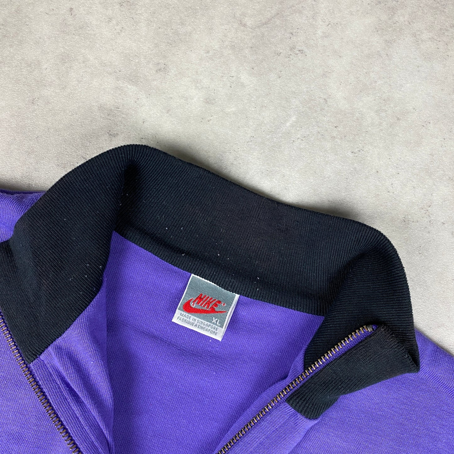 Nike RARE suit (L-XL)