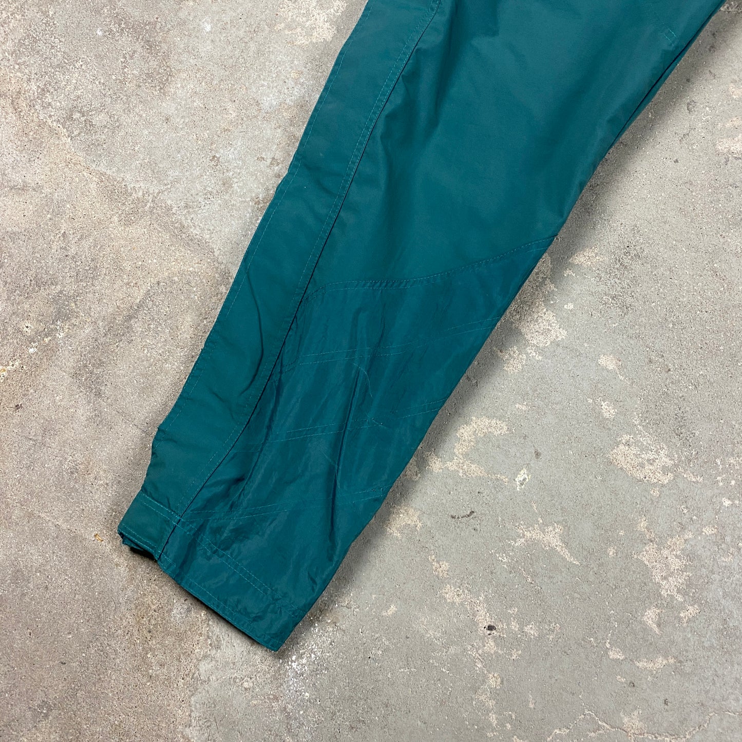 Adidas Equipment trackpants (L - 33/34)