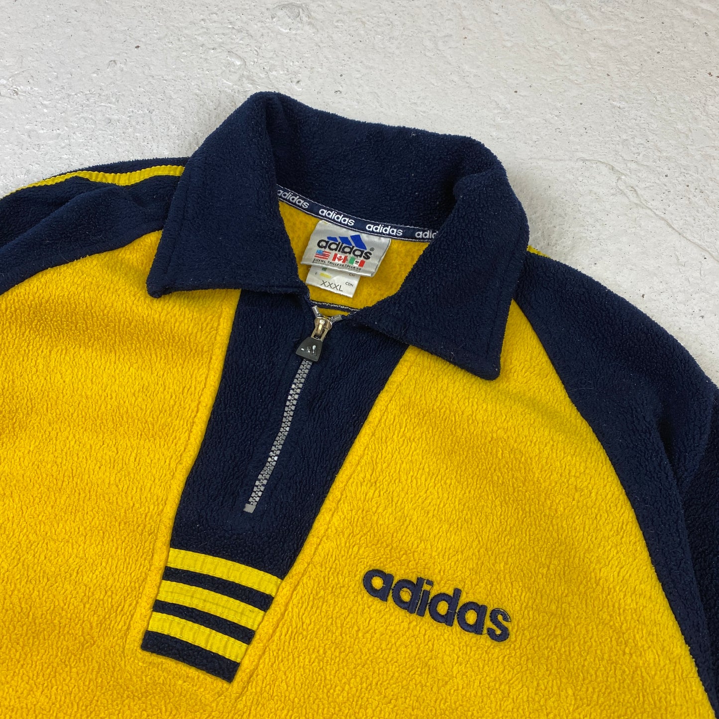 Adidas RARE fleece 1/4 zip sweater (M-L)
