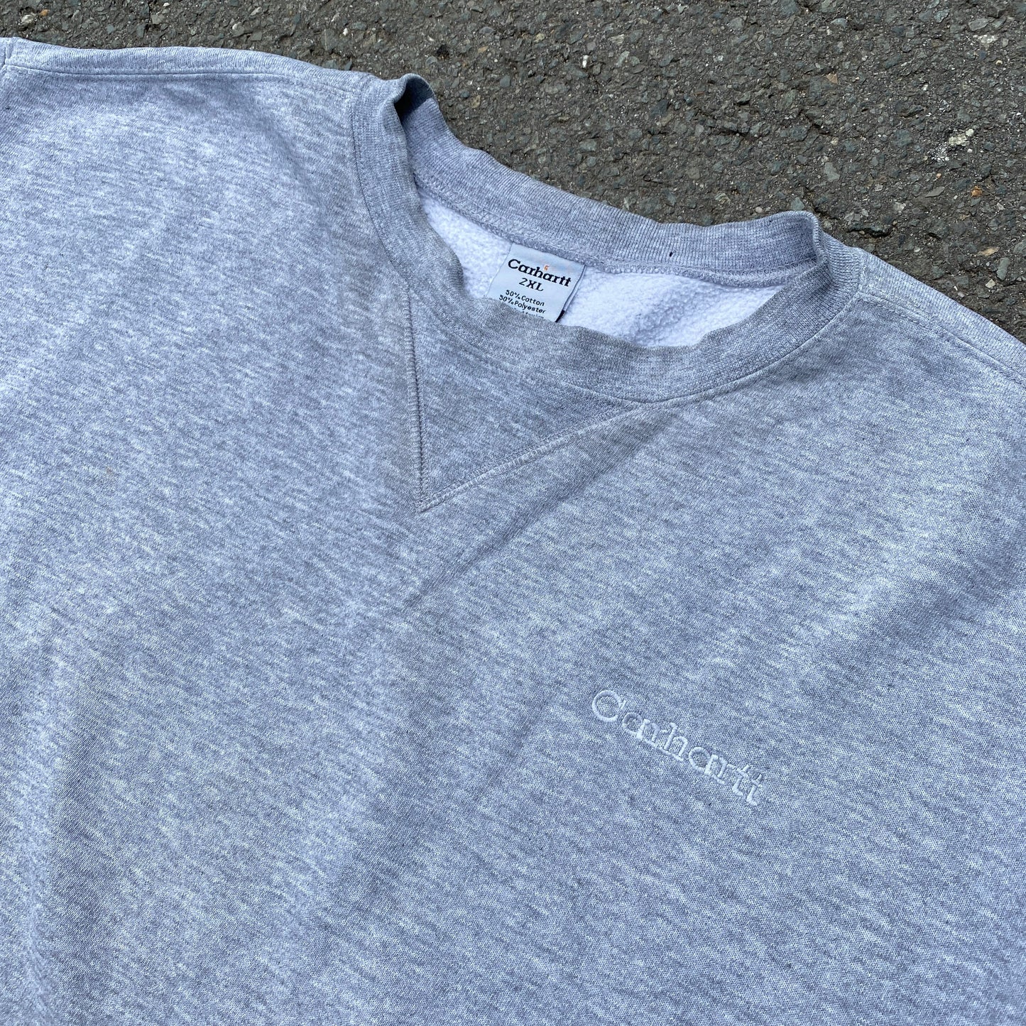 Carhartt embroidered sweater (XL)