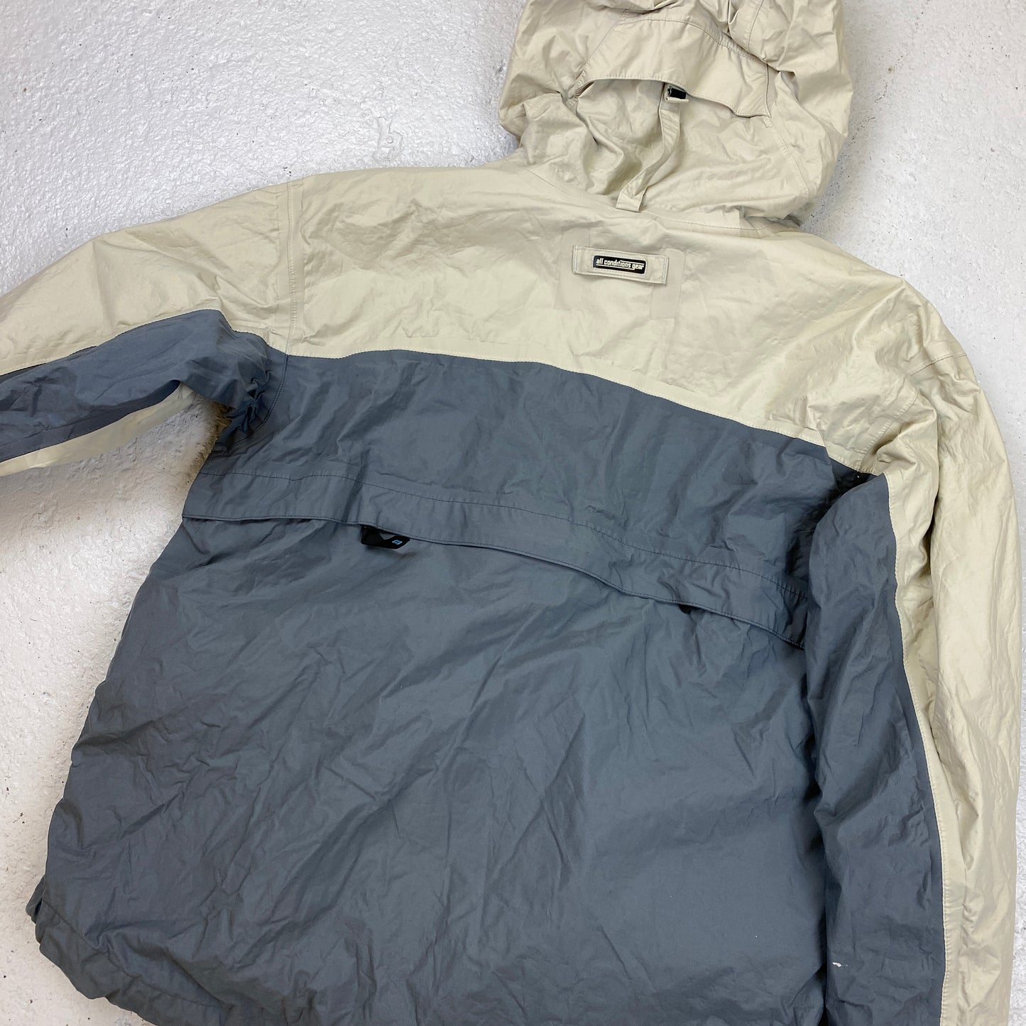 Nike ACG RARE jacket (M-L)