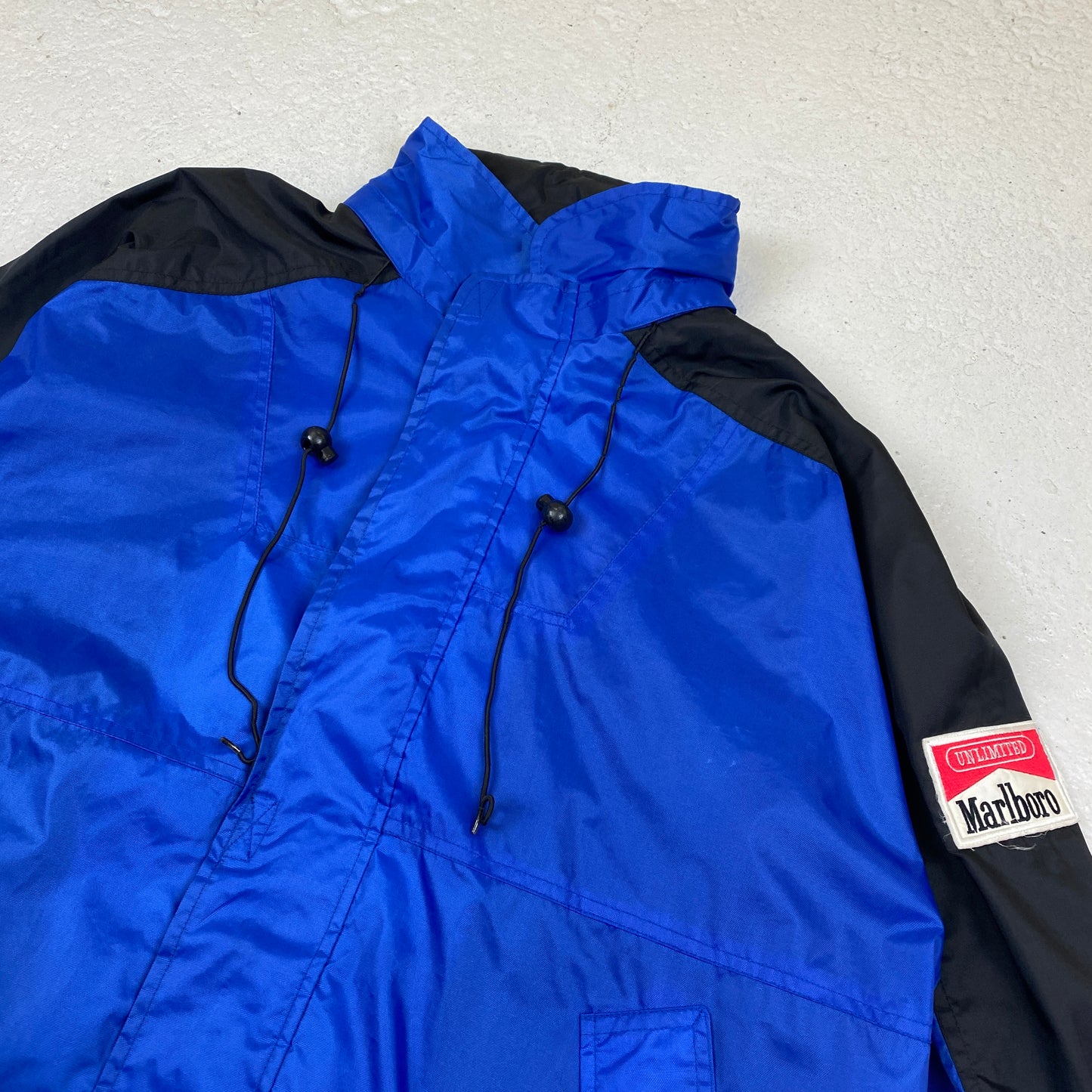 Marlboro RARE embroidered track jacket (L-XL)