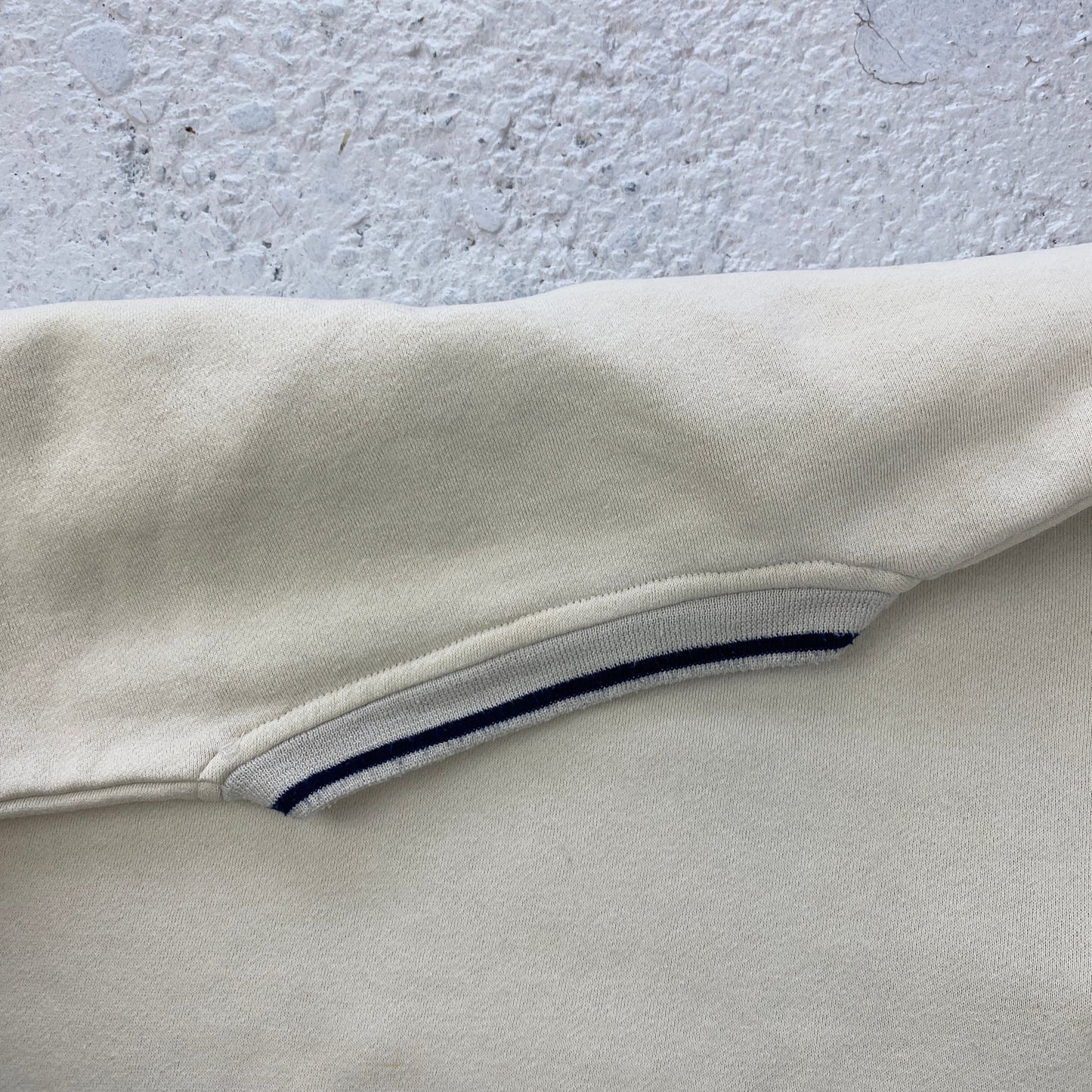 Nike RARE v-neck heavyweight sweater (L-XL)