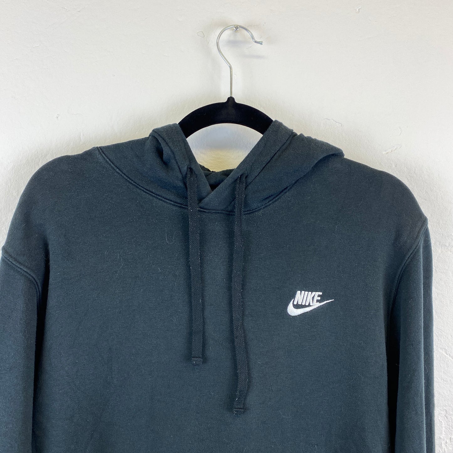Nike embroidered hoodie (S-M)