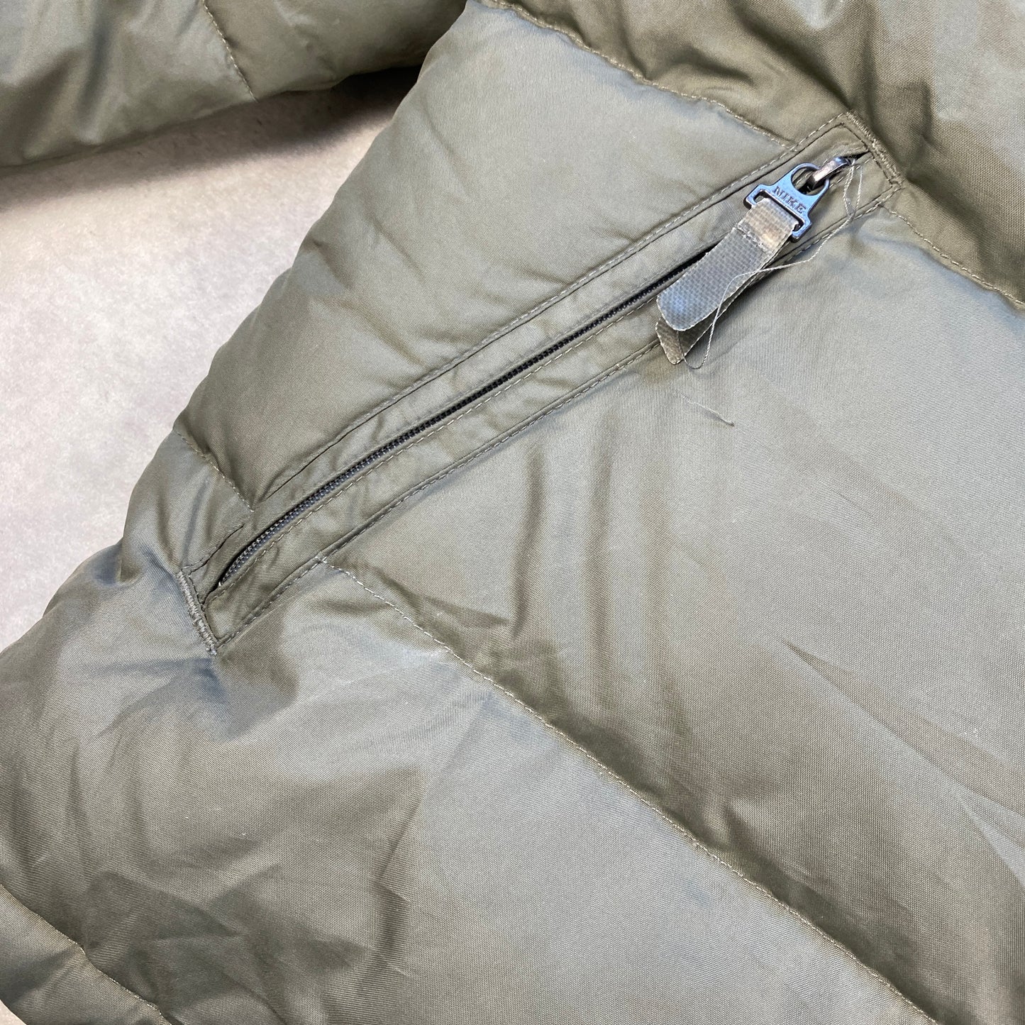 Nike RARE puffer jacket (M)