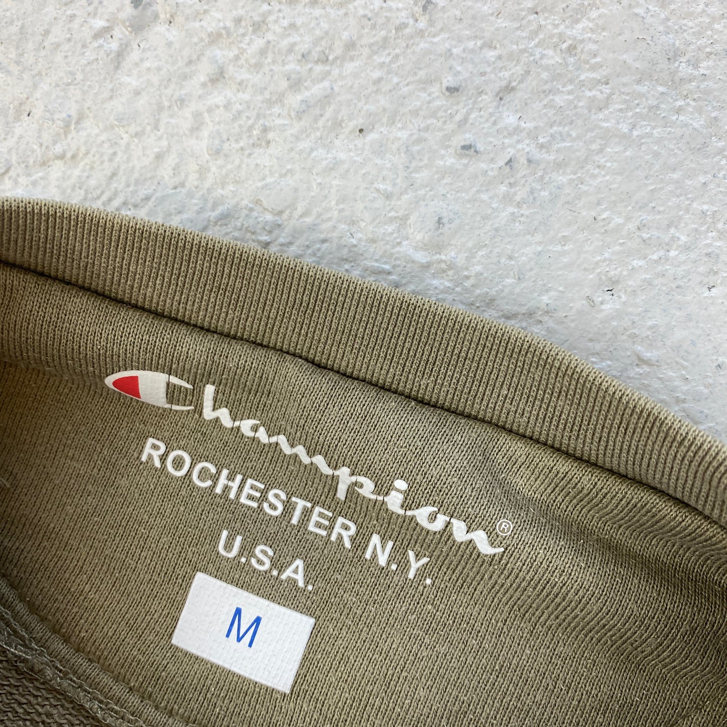 Champion heavyweight sweater (M-L)