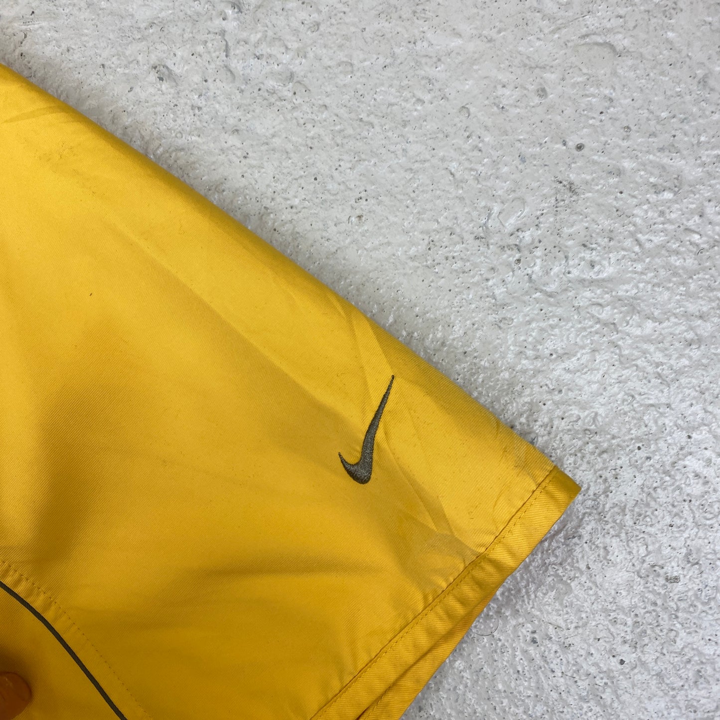 Nike Golf RARE 1/4 zip track shirt (L-XL)