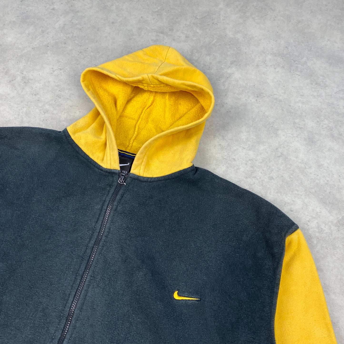 Nike RARE zip hoodie (XS-S)