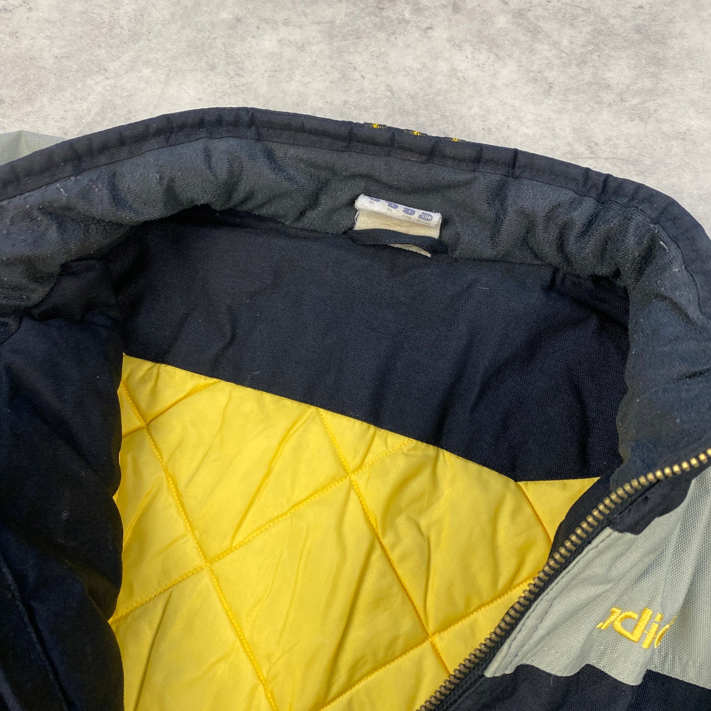Adidas RARE heavyweight jacket (XL-XXL)