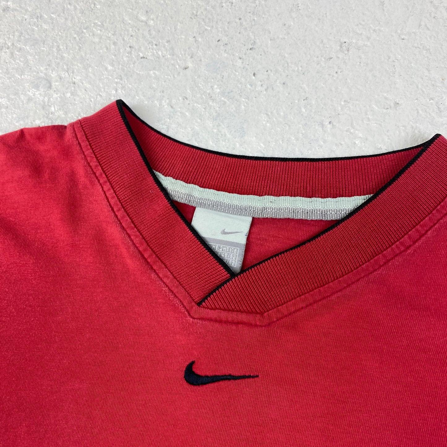 Nike RARE center swoosh heavyweight tee (M)
