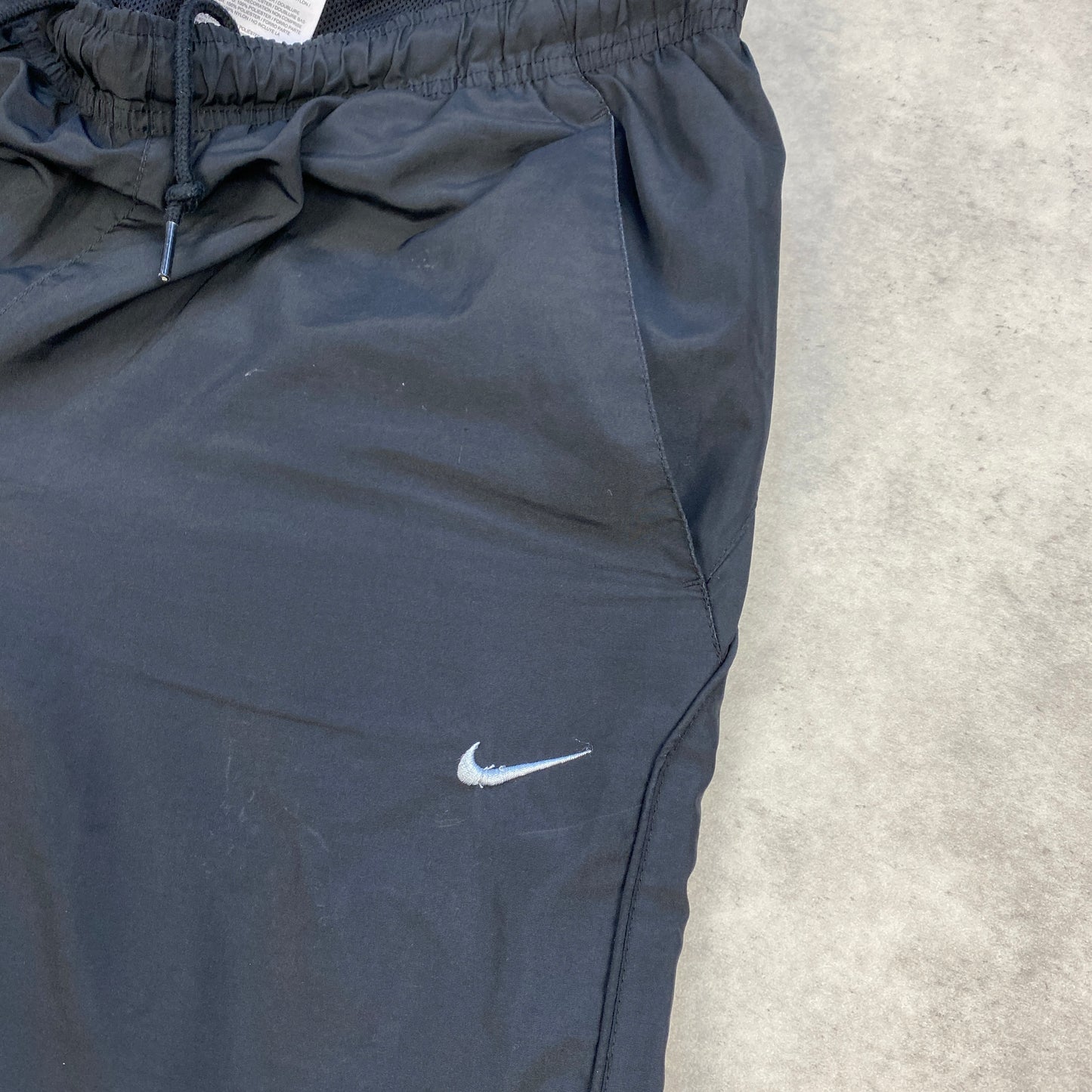 Nike track pants (M-L)