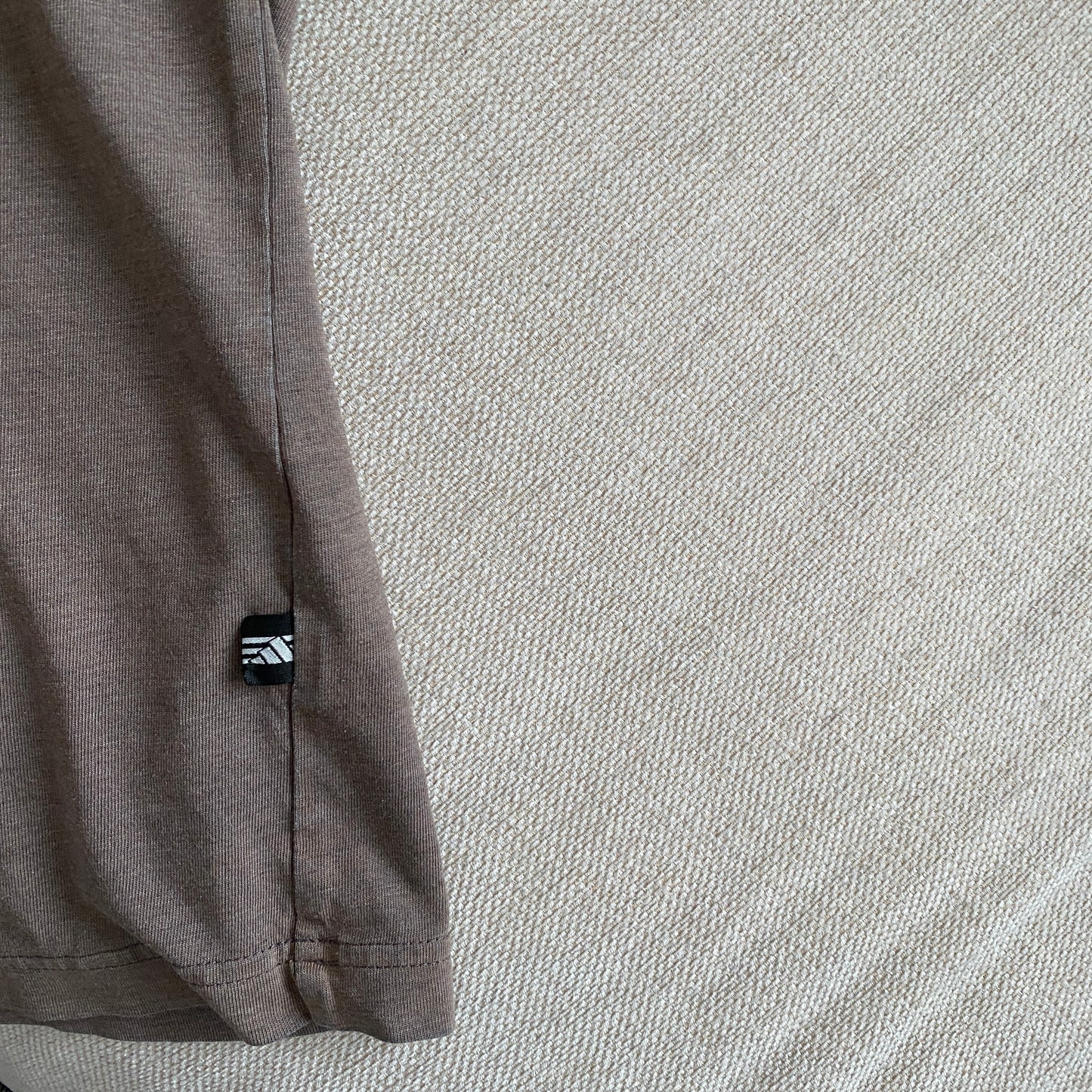 Adidas tee (M)