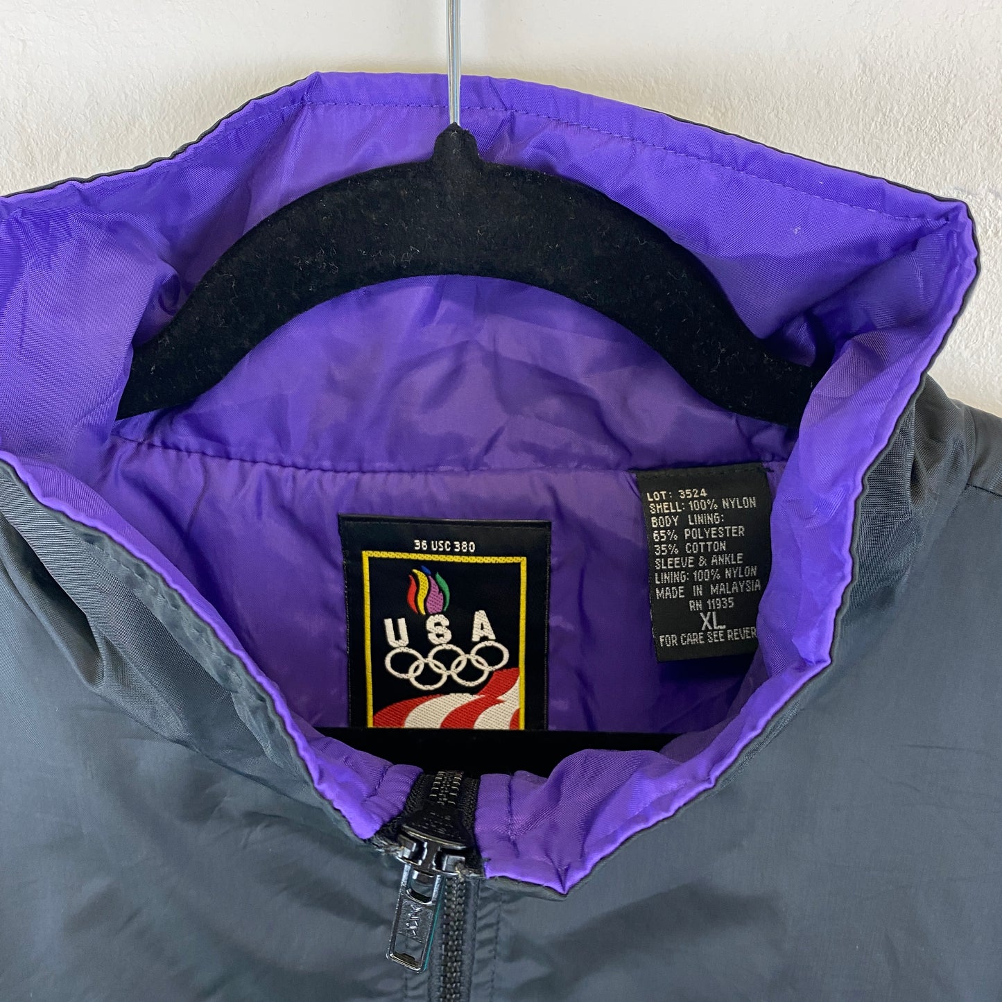 USA RARE track jacket (XL)