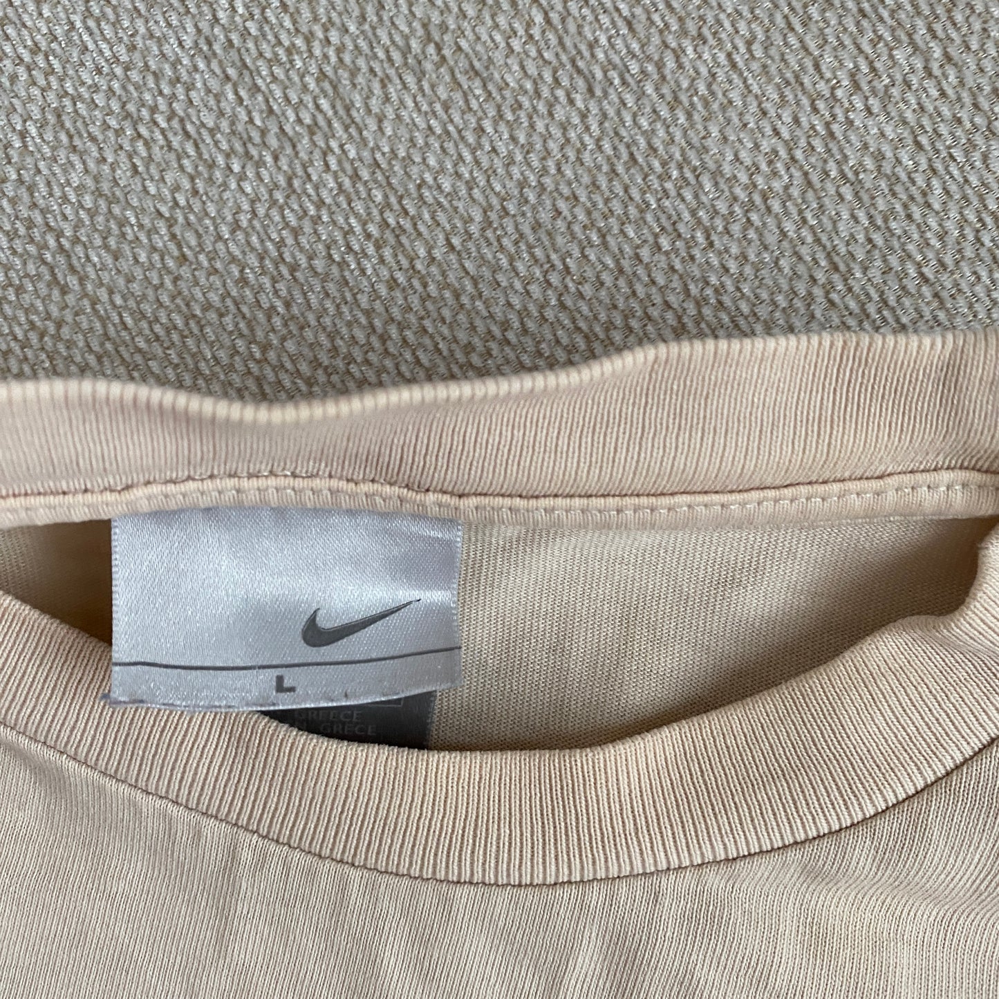 Nike heavyweight tee (M-L)