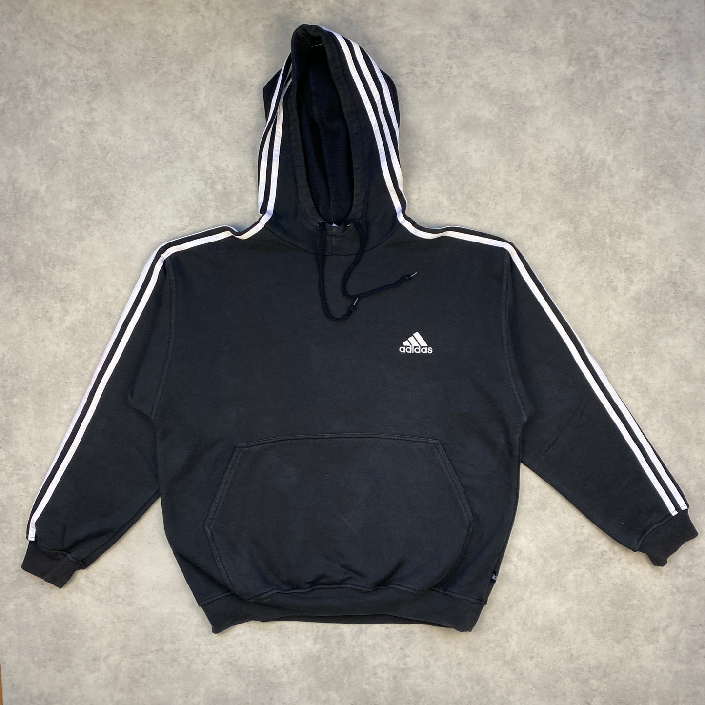 Adidas heavyweight hoodie (L)