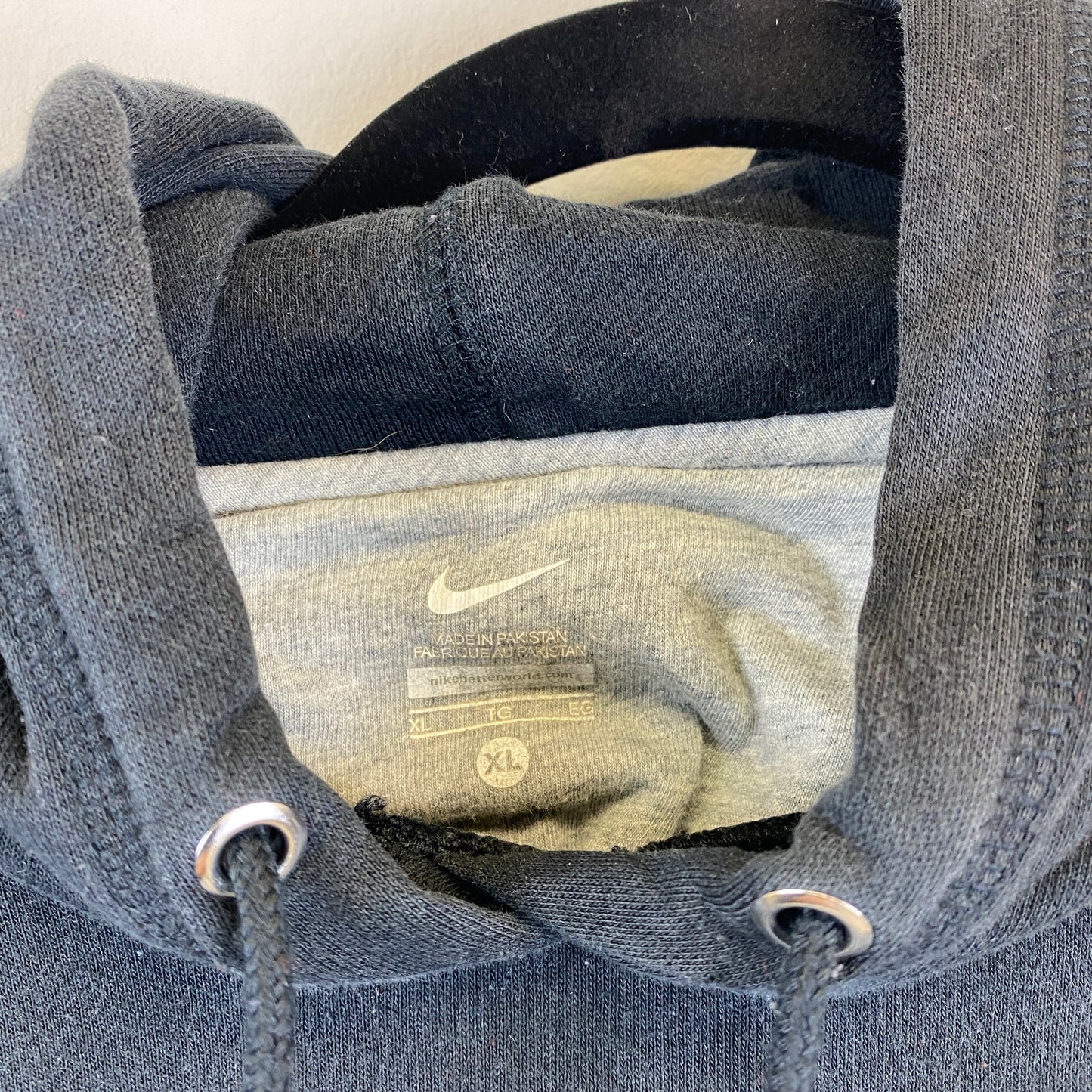 Nike embroidered center swoosh hoodie (S-M)