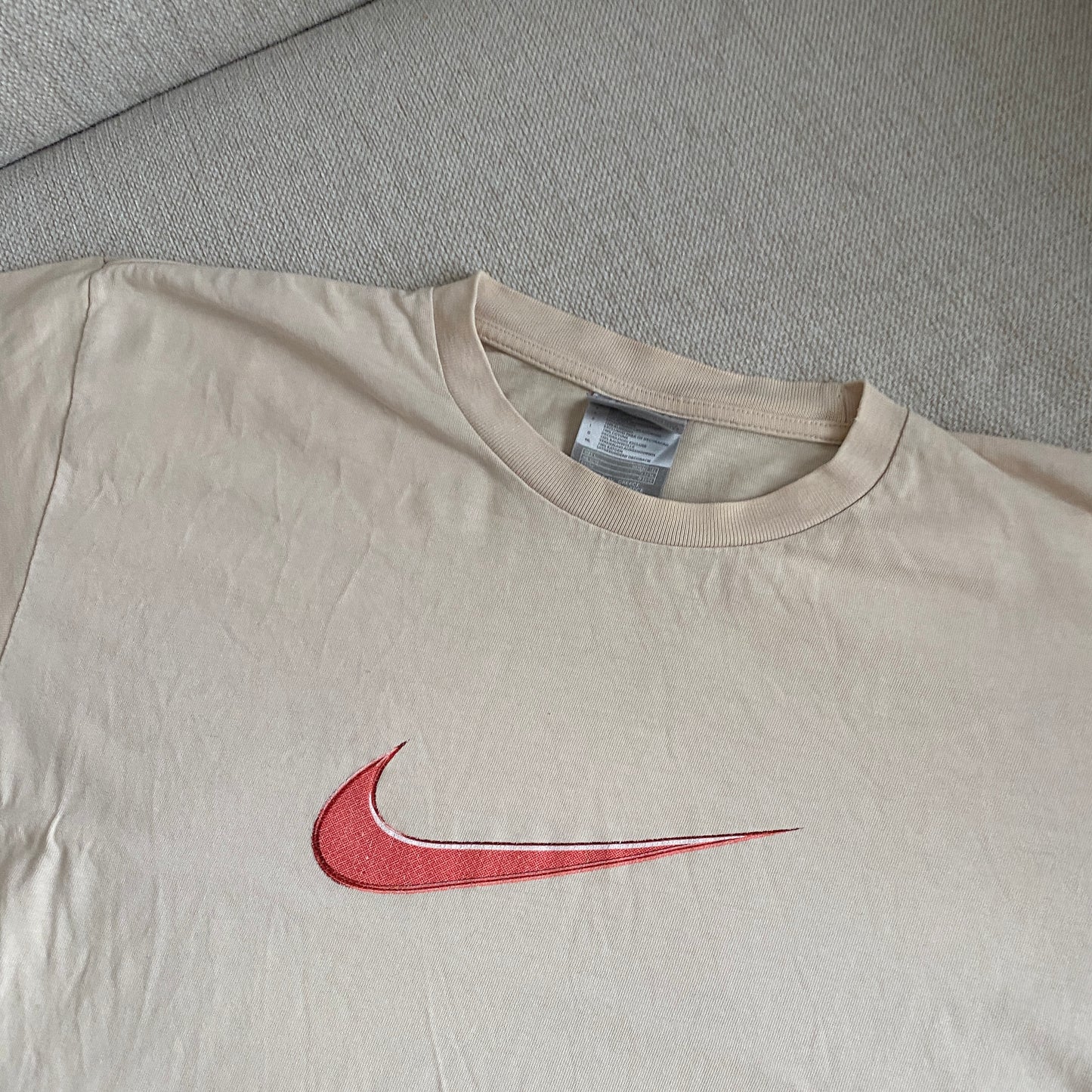 Nike heavyweight tee (M-L)