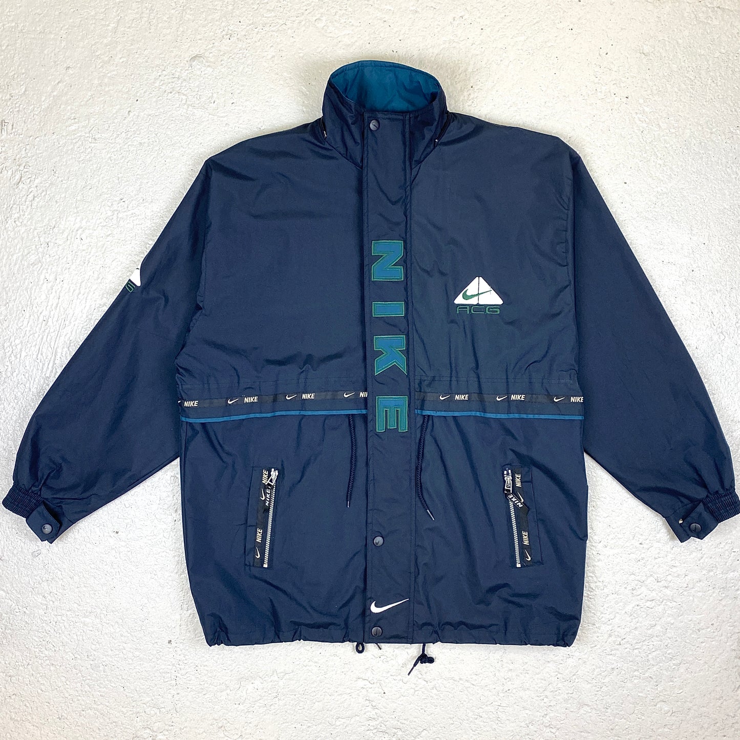 Nike RARE ACG embroidered jacket (XL)