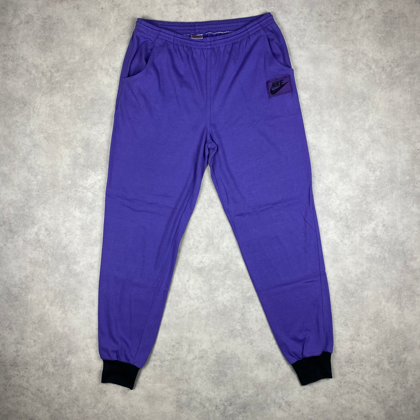 Nike RARE suit (L-XL)