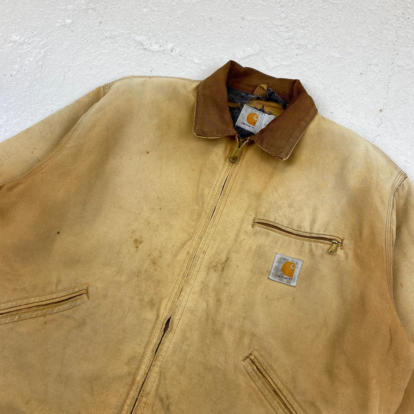 Carhartt RARE distressed detroit jacket (M)