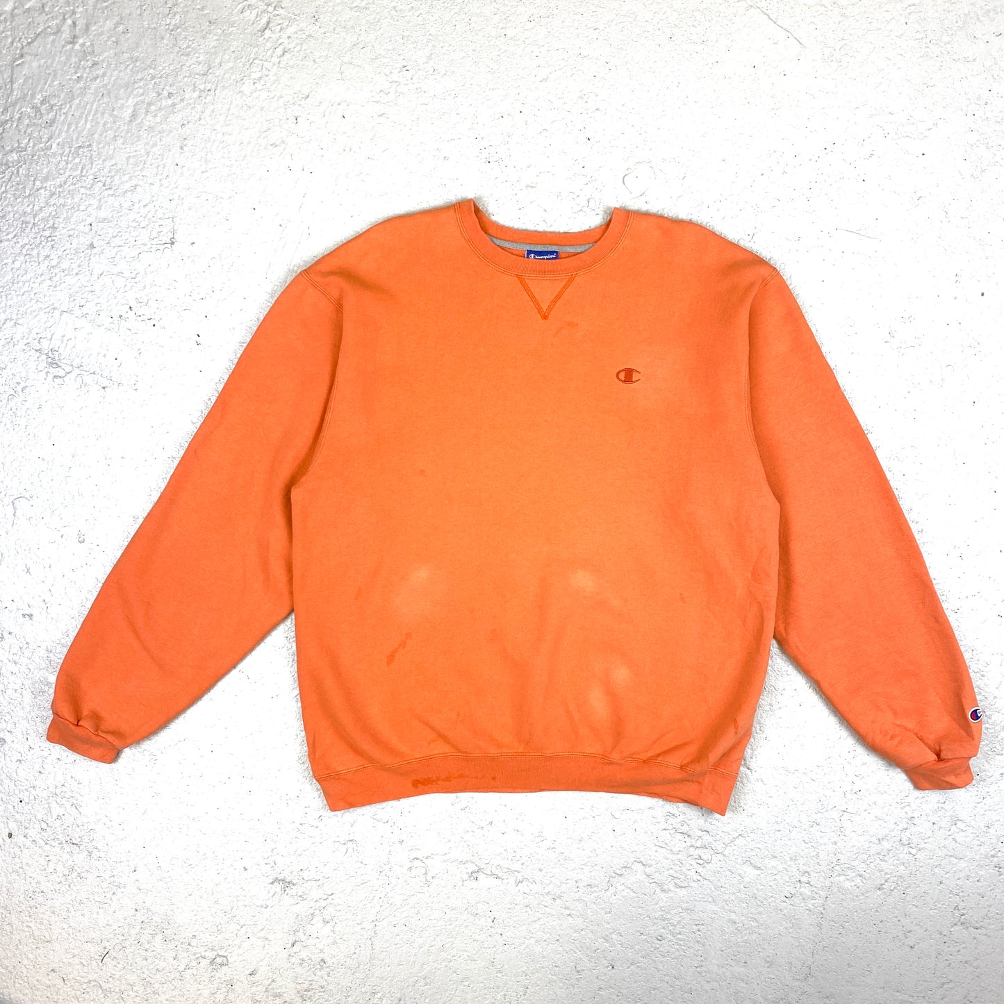 Champion embroidered sweater (L)