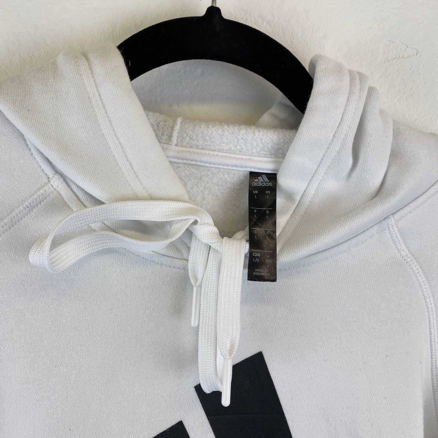 Adidas hoodie (L)