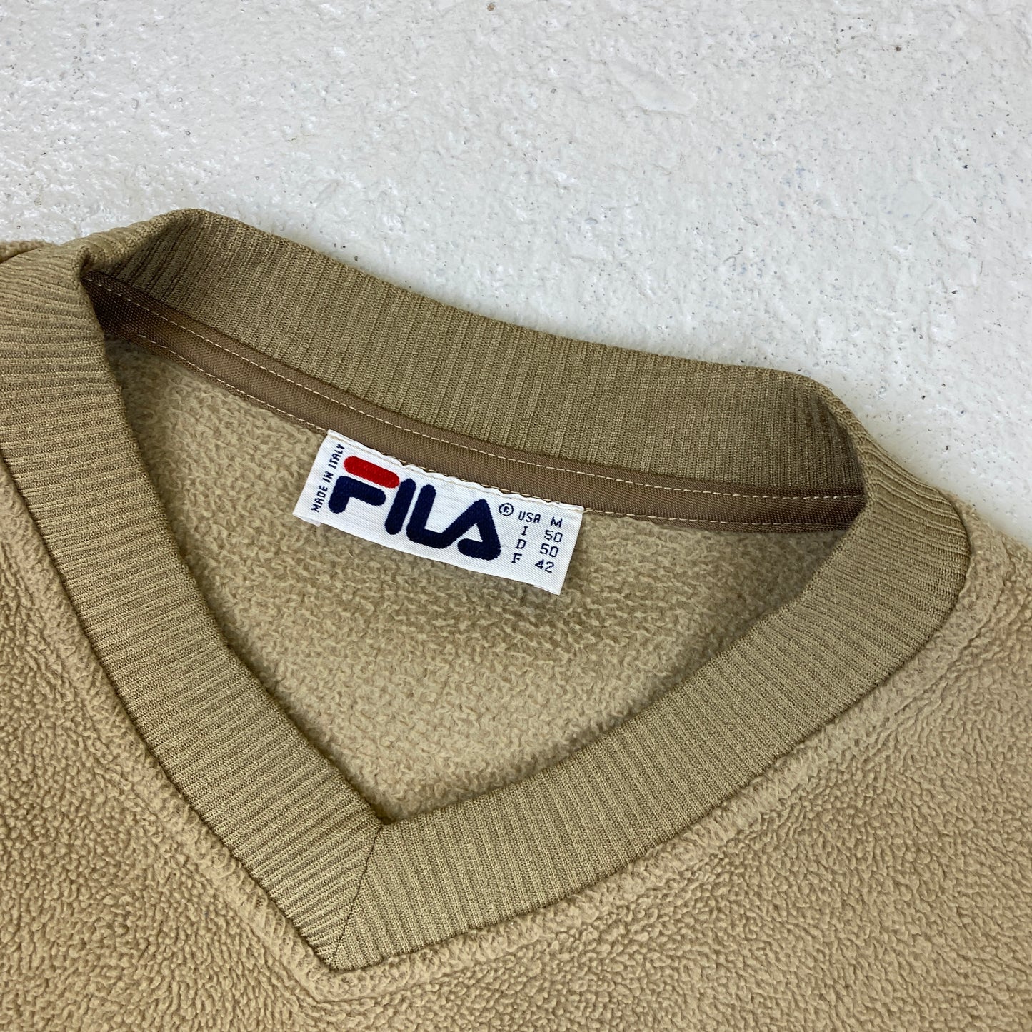 Fila heavyweight v-neck fleece sweater (M-L)