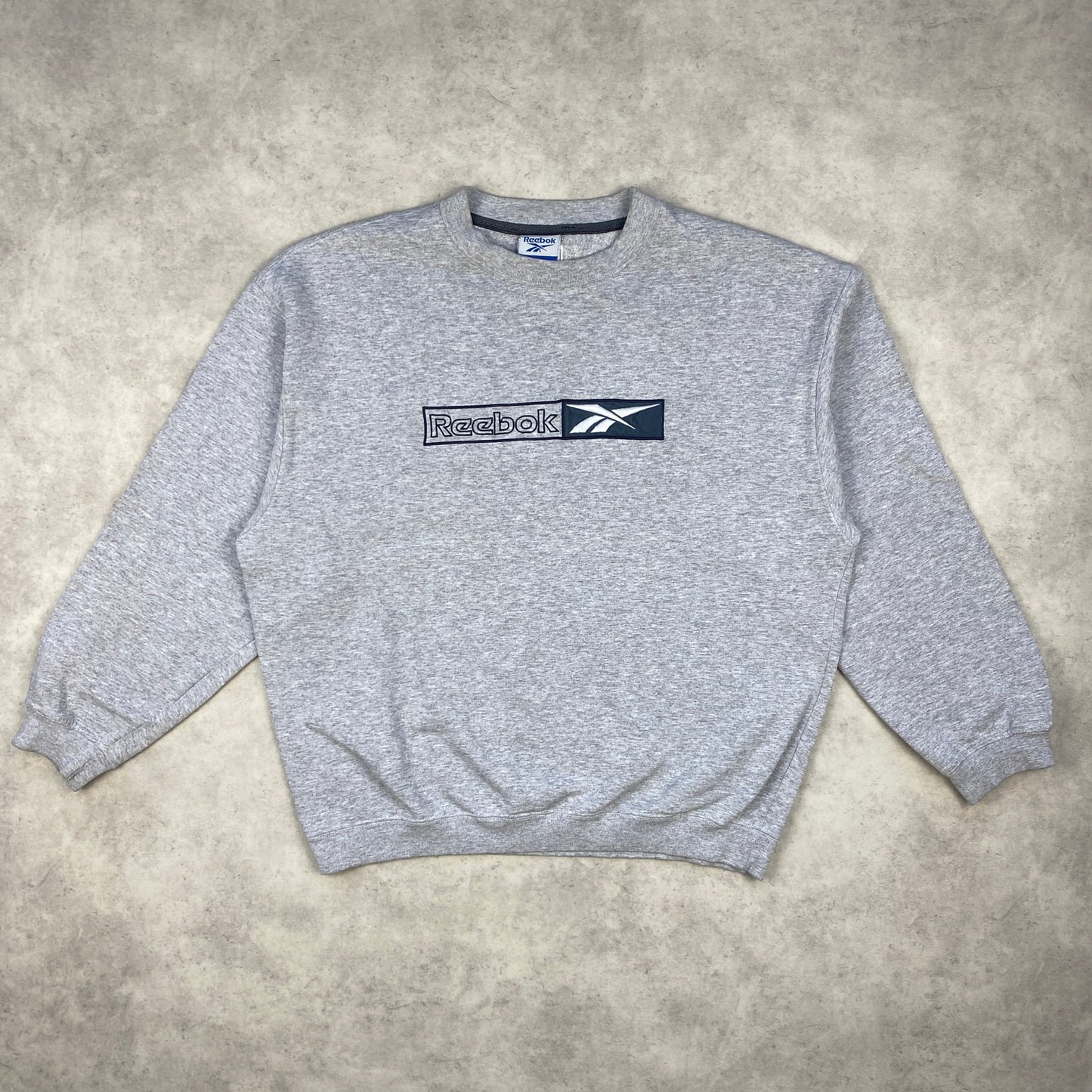 Reebok sweater (M)