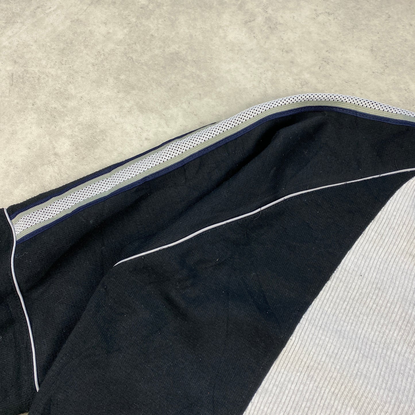 Nike RARE heavyweight sweater (S-M)