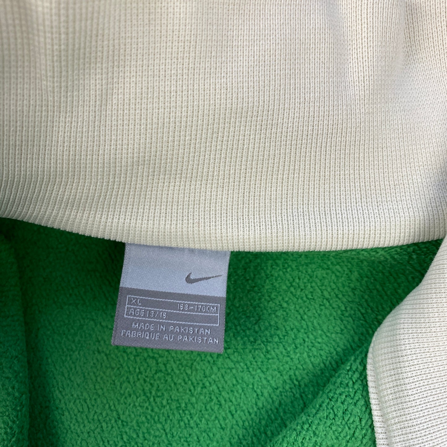 Nike RARE zip sweater (M-L)