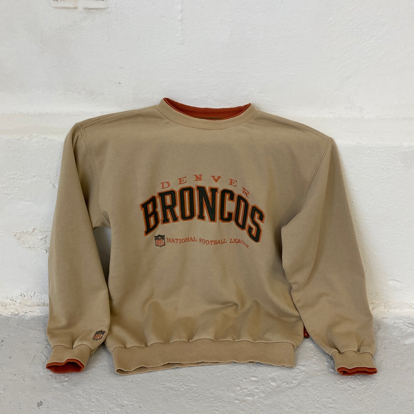 Denver Broncos RARE heavyweight sweater (L)