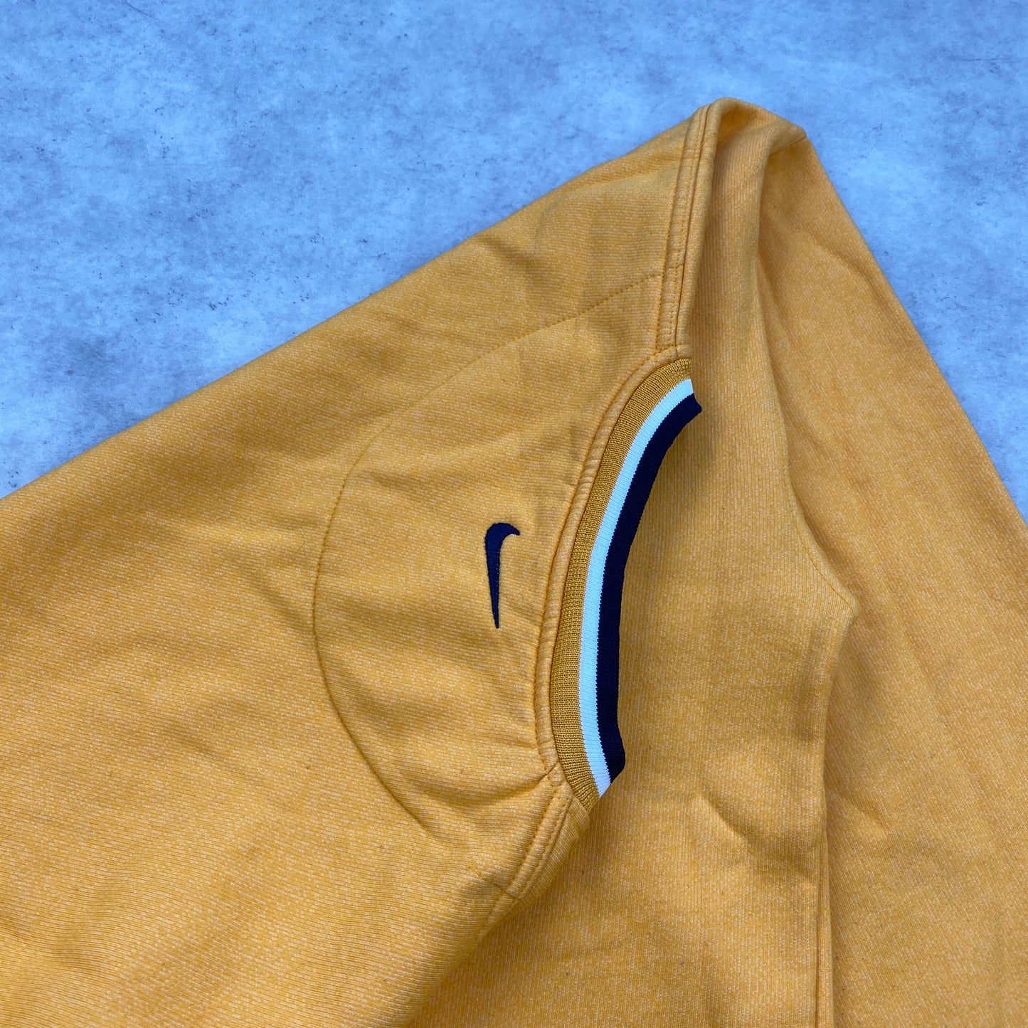 Nike RARE heavyweight v-neck sweater (XL-XXL)
