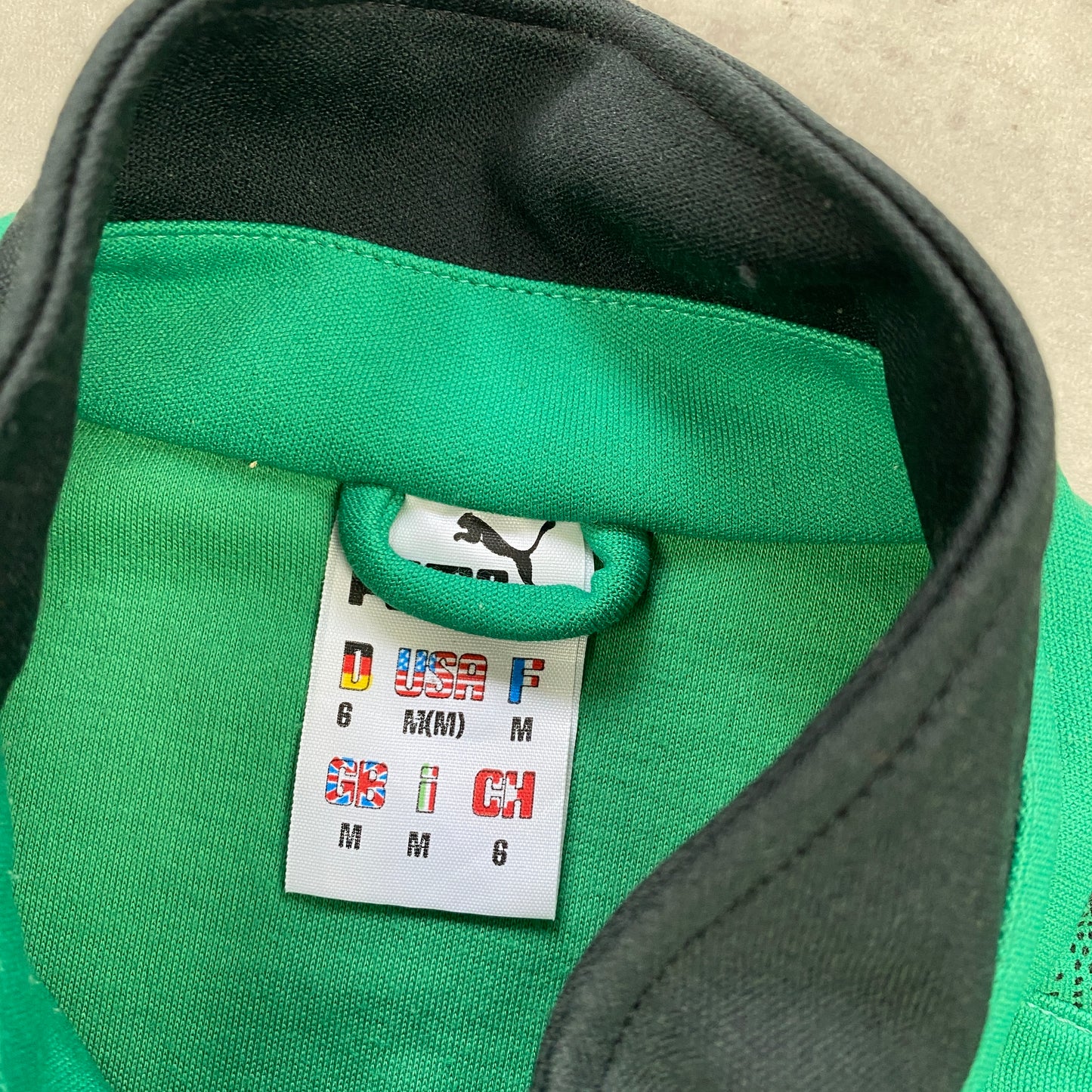 Puma RARE track jacket (L)