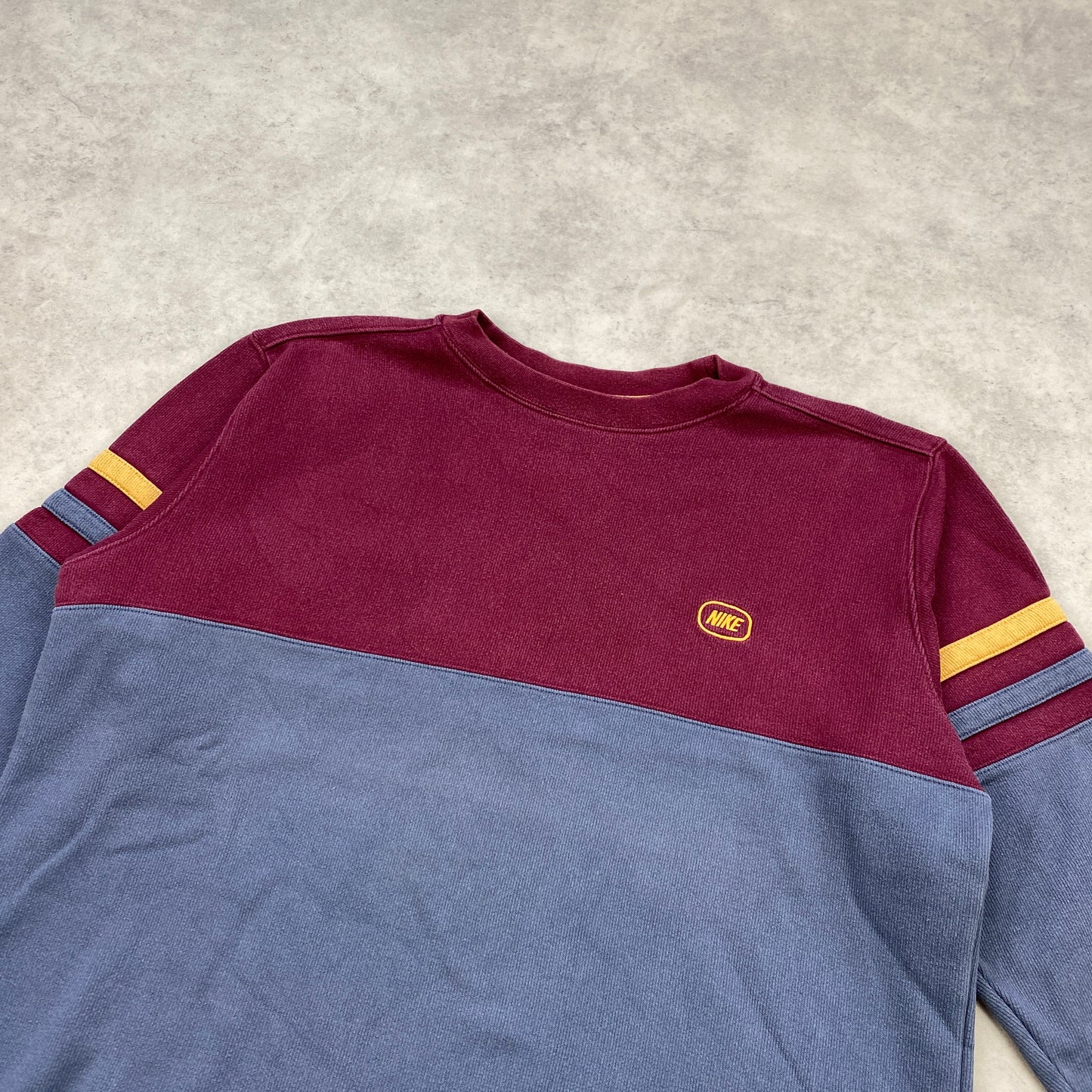 Nike RARE heavyweight sweater (M)