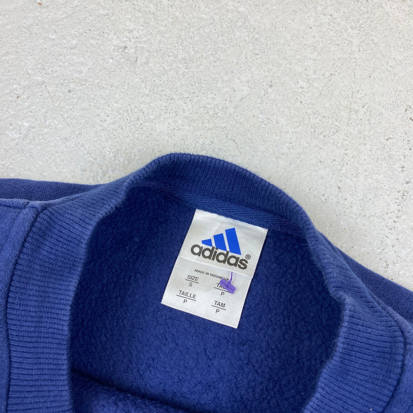 Adidas heavyweight embroidered center logo sweater (M-L)