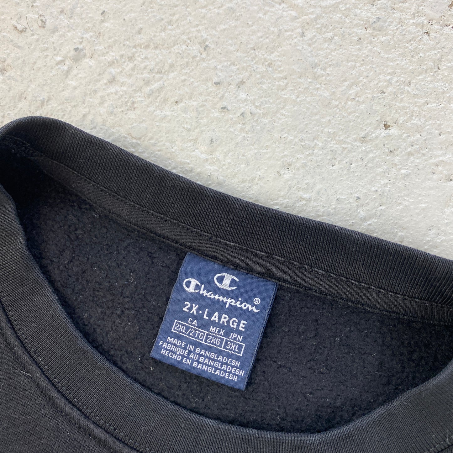 Champion RARE heavyweight sweater (L-XL)