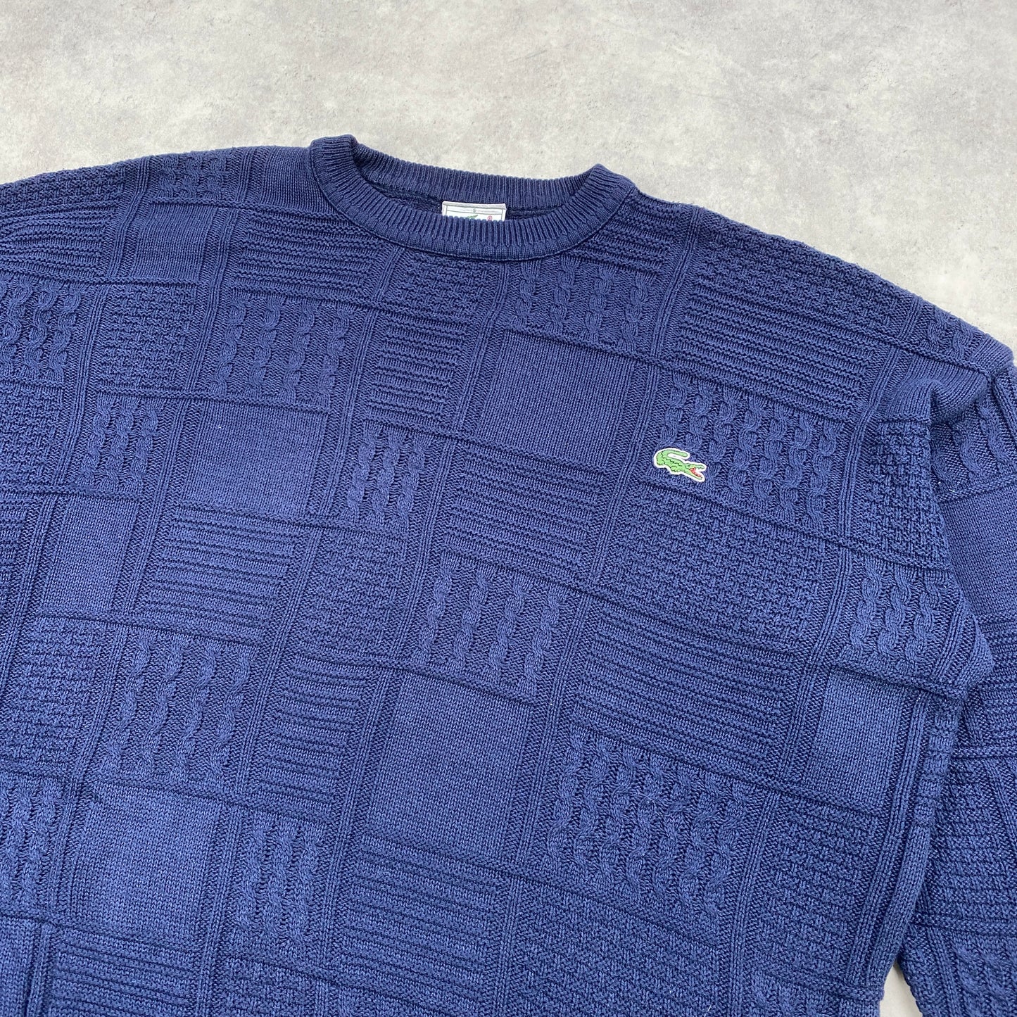 Lacoste knit sweater (L-XL)