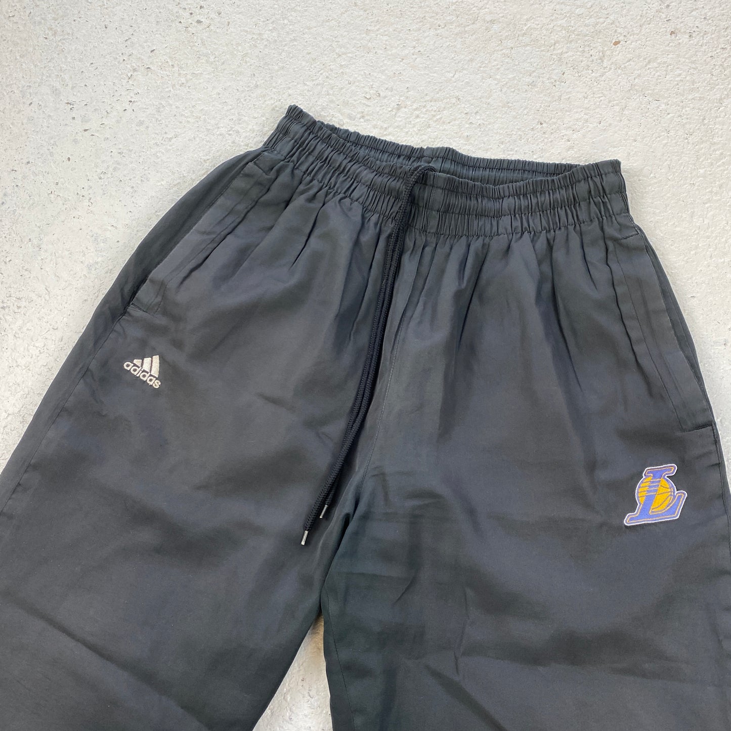Adidas Lakers RARE track pants (M-L)
