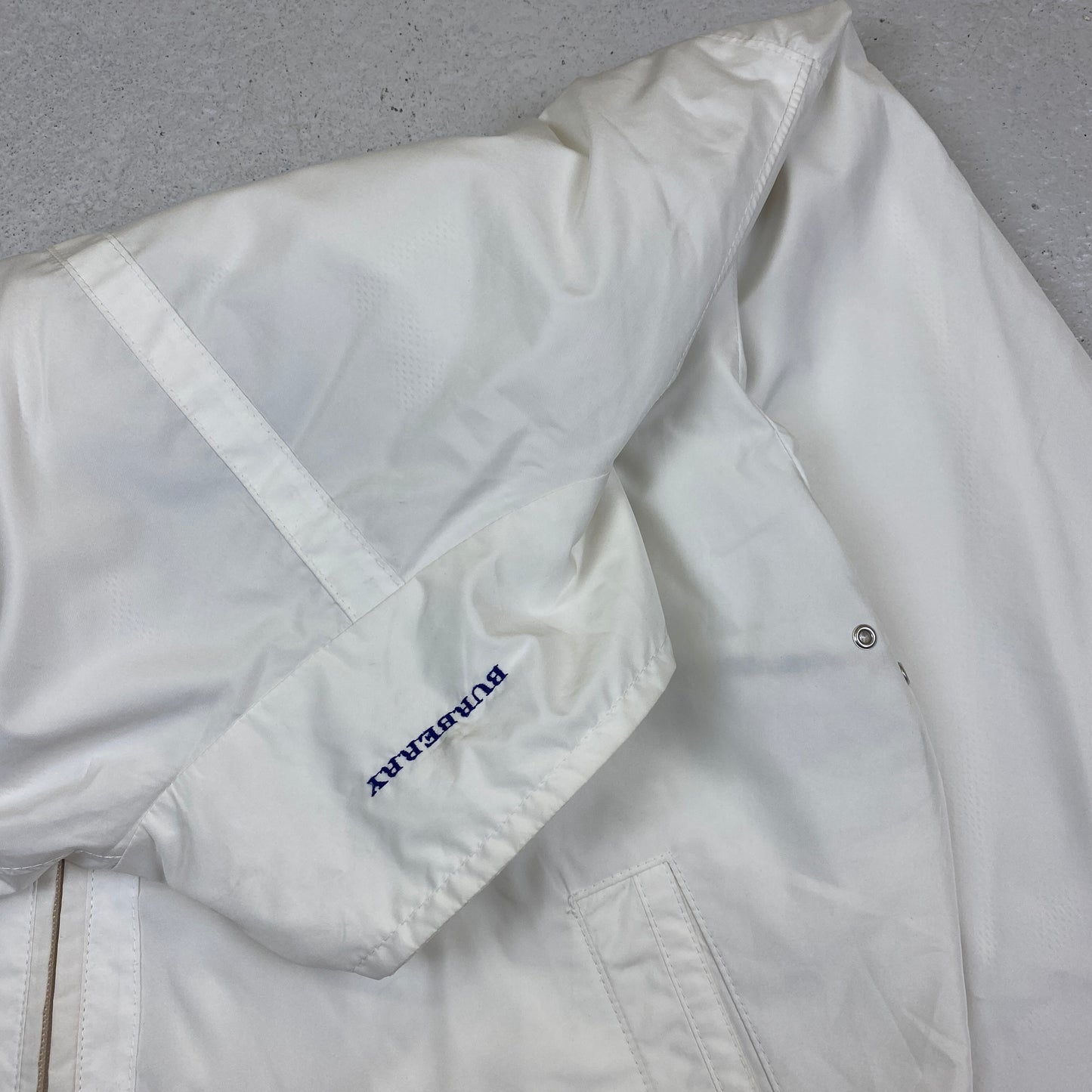 Burberry RARE embroidered jacket (S-M)