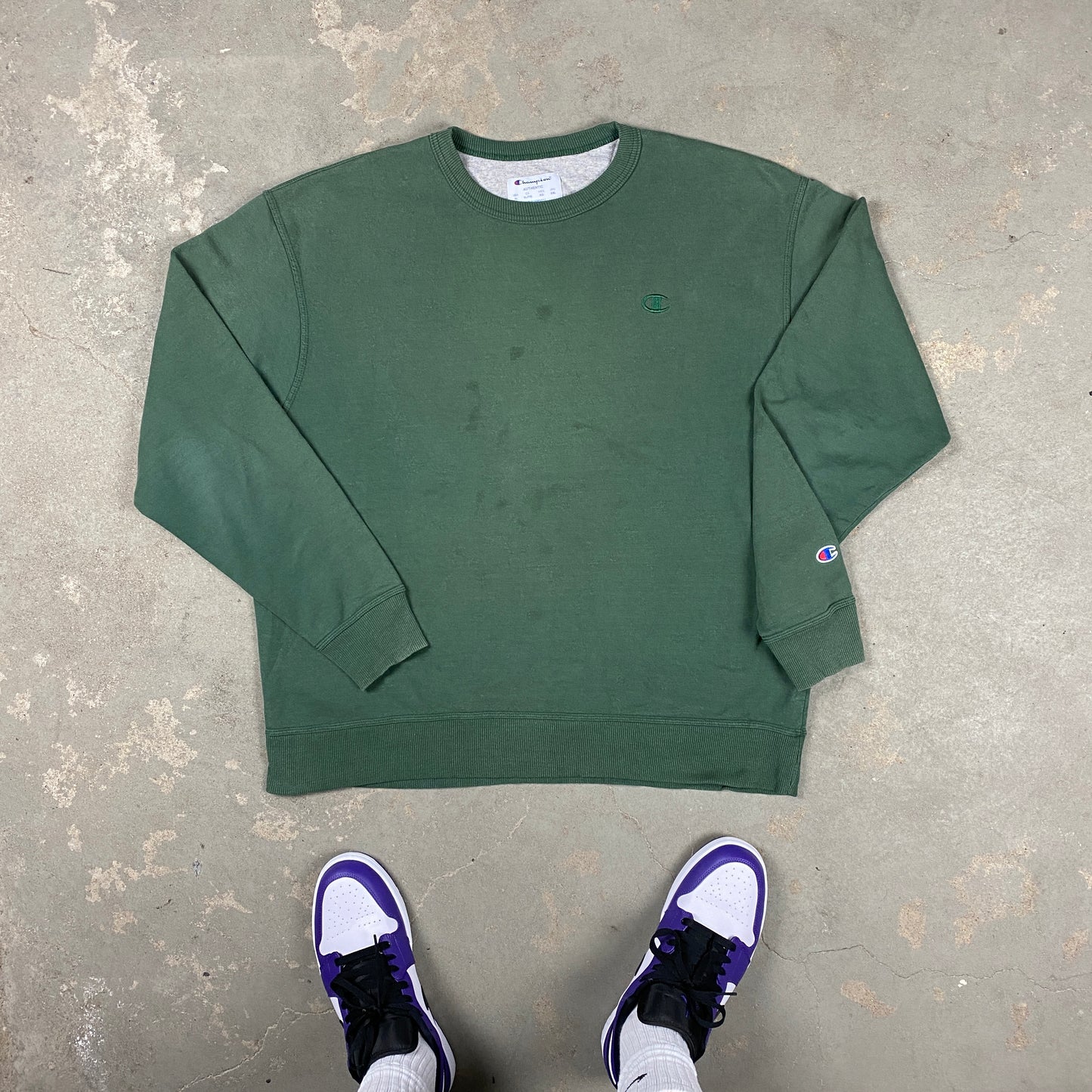 Champion washed out green sweater (XL)