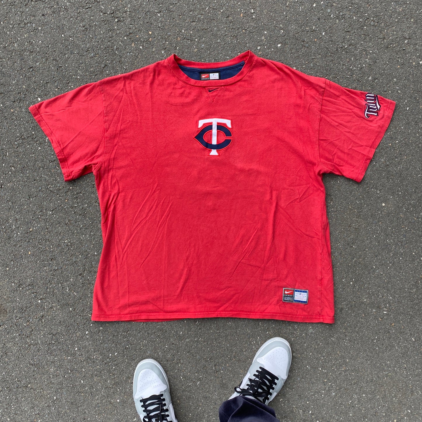 Nike RARE MLB Twins embroidered heavyweight t-shirt (XL)